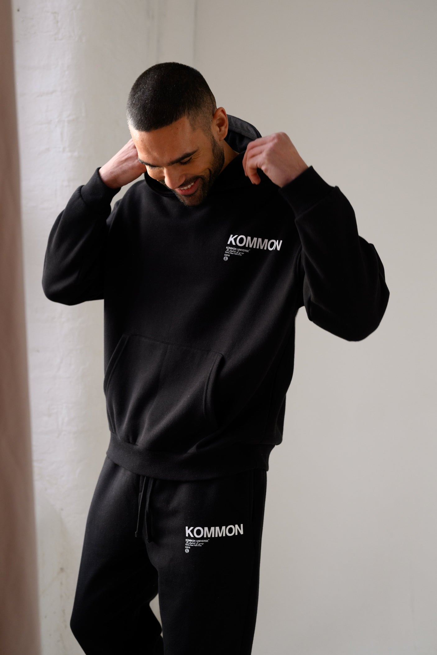 KEL HOODIE - BLACK