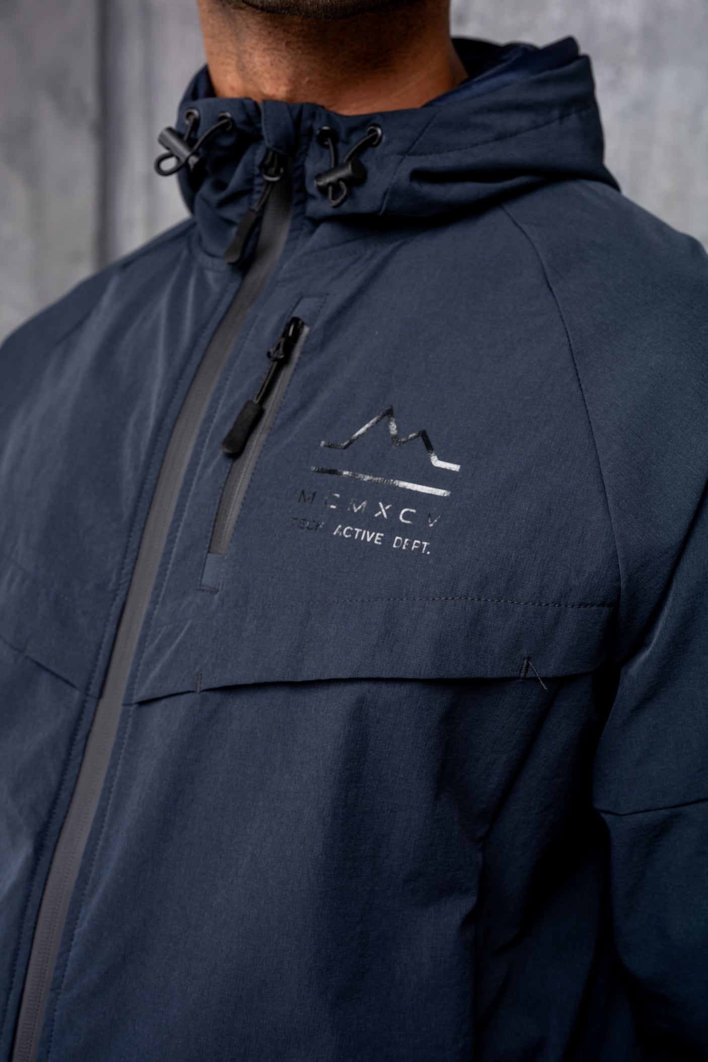 ASCENT V2 TECH JACKET - OMBRE GREY