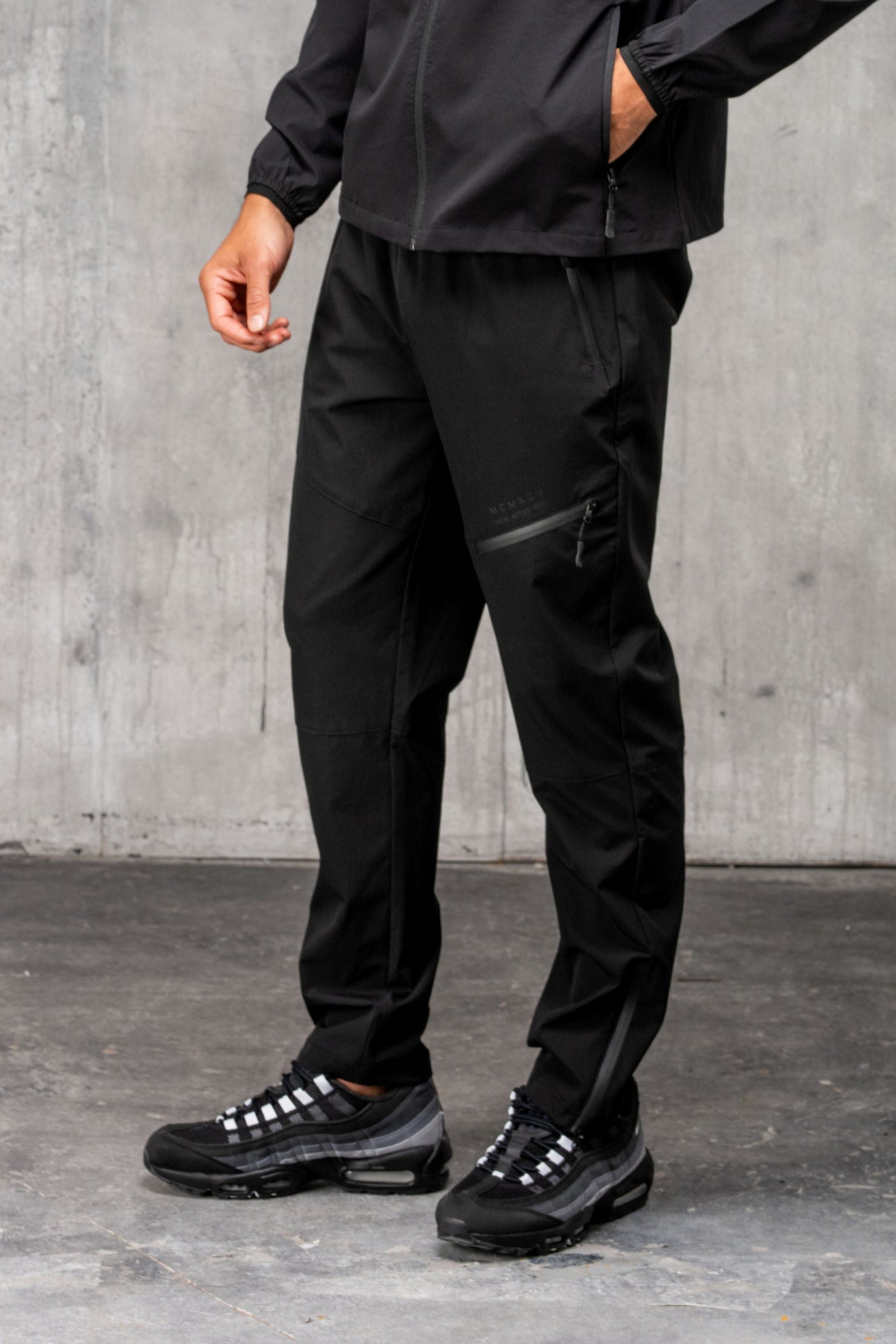 ASCENT V2 TECH PANT - BLACK/CHARC