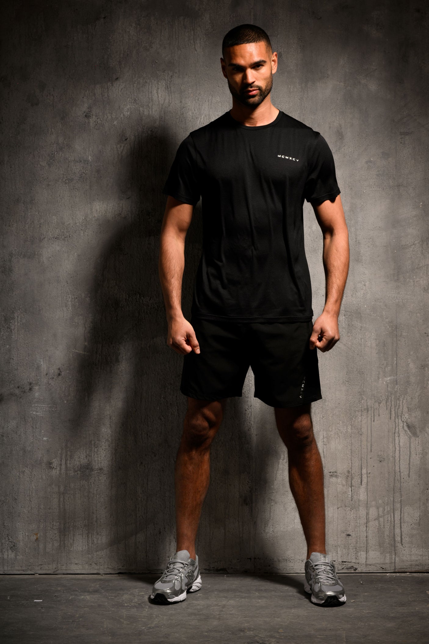 VOLT T-SHIRT & SHORT ACTIVE SET - BLACK