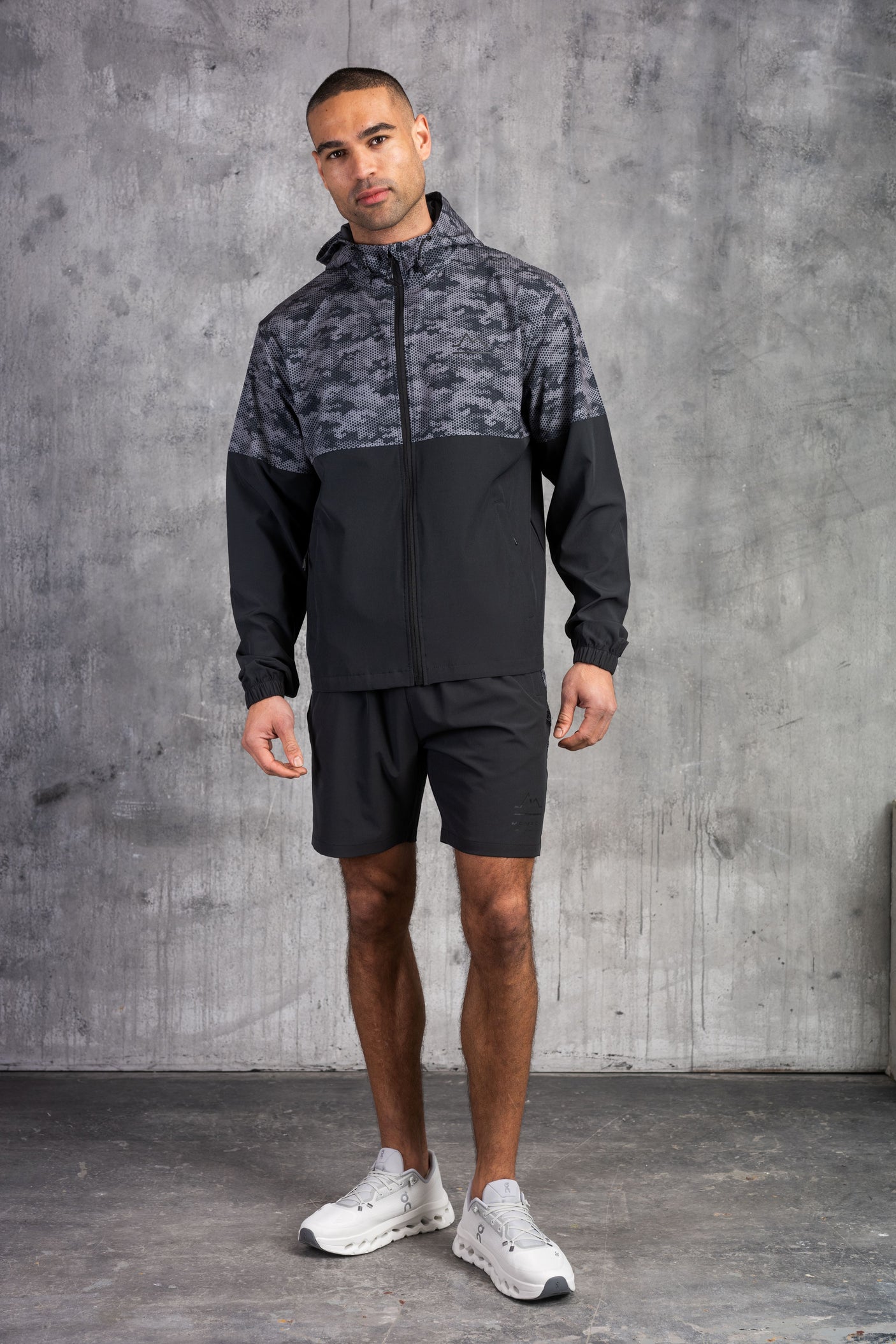 ARMOUR TECH SHORT - GREY/BLACK