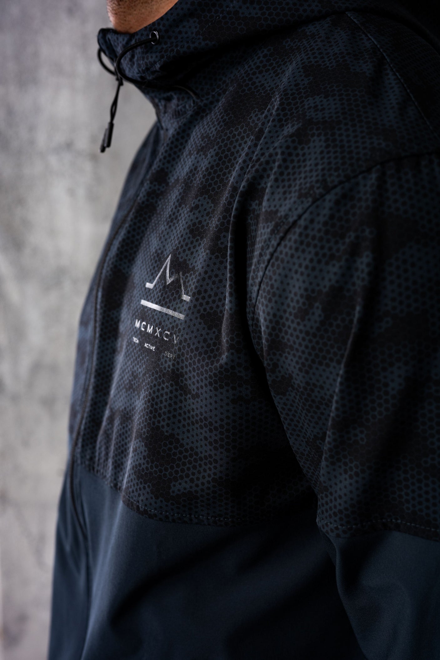 ARMOUR WINDBREAKER JACKET & SHORT - OMBRE/BLACK