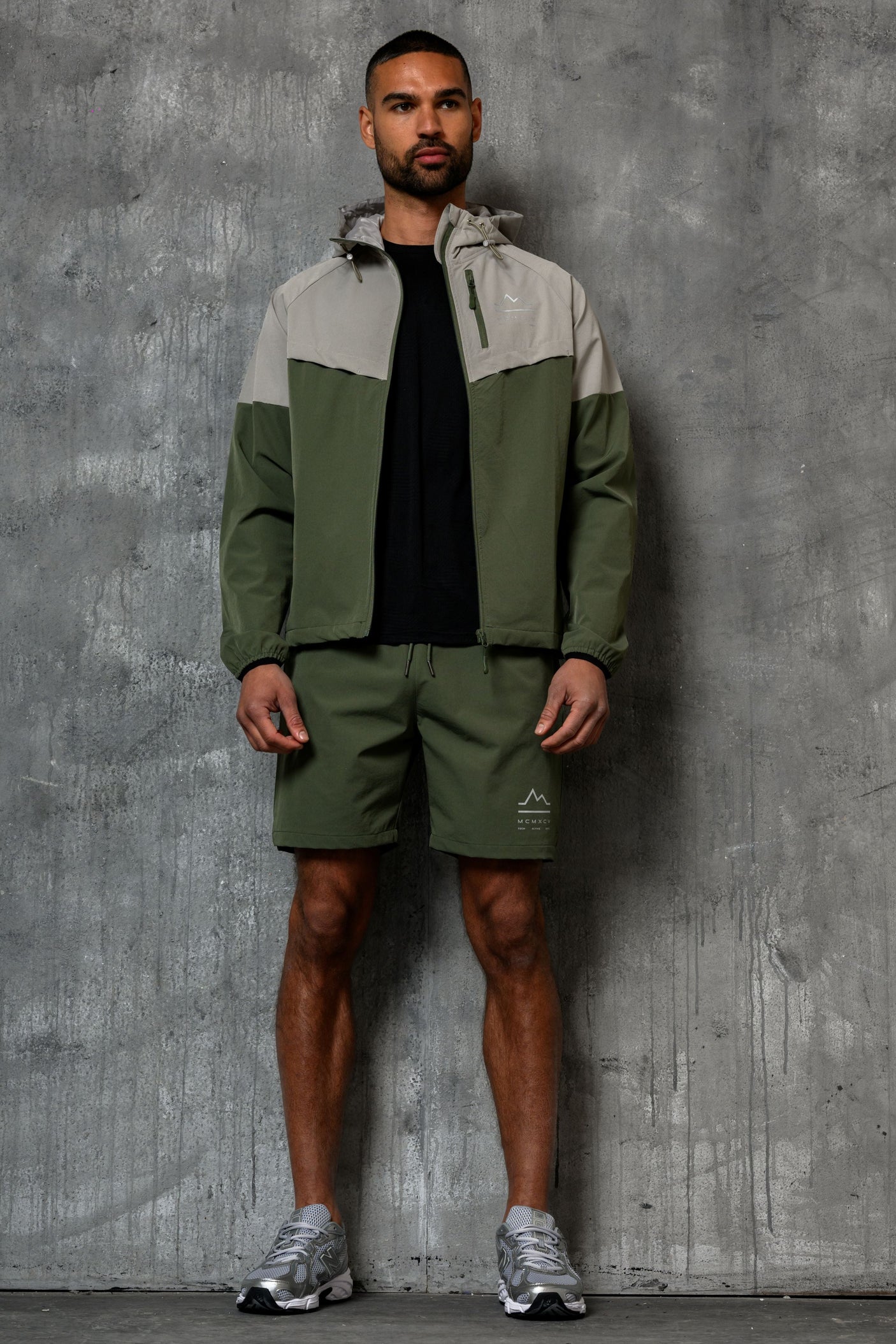 ASCENT WINDBREAKER JACKET - SAGE/STONE
