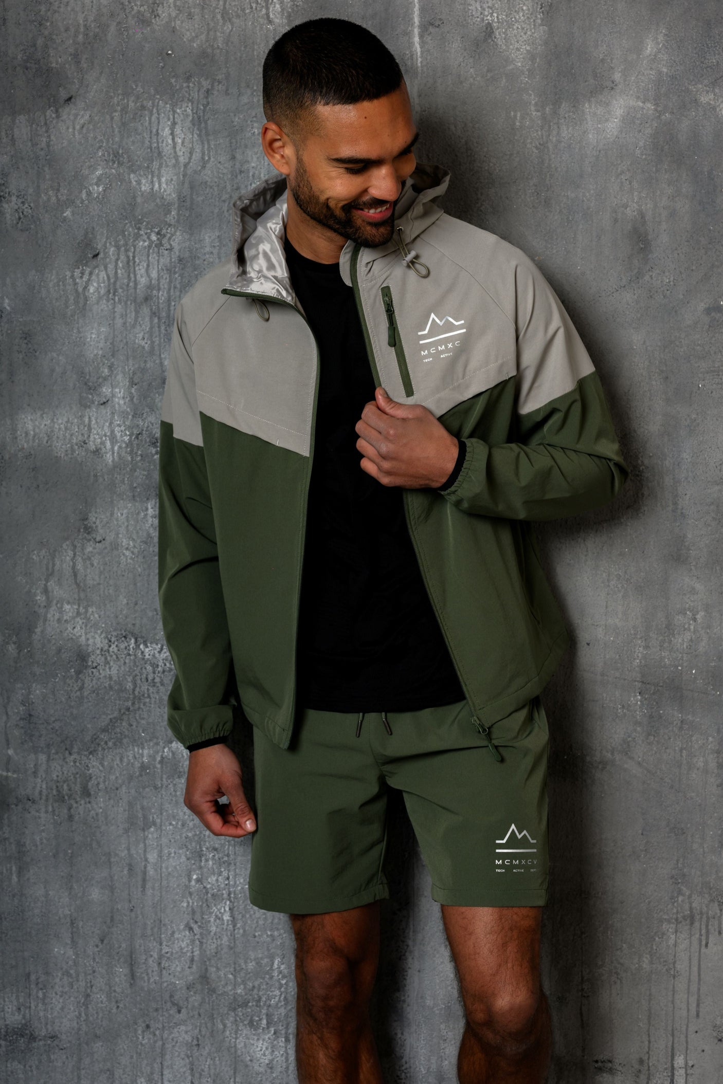 ASCENT WINDBREAKER JACKET - SAGE/STONE