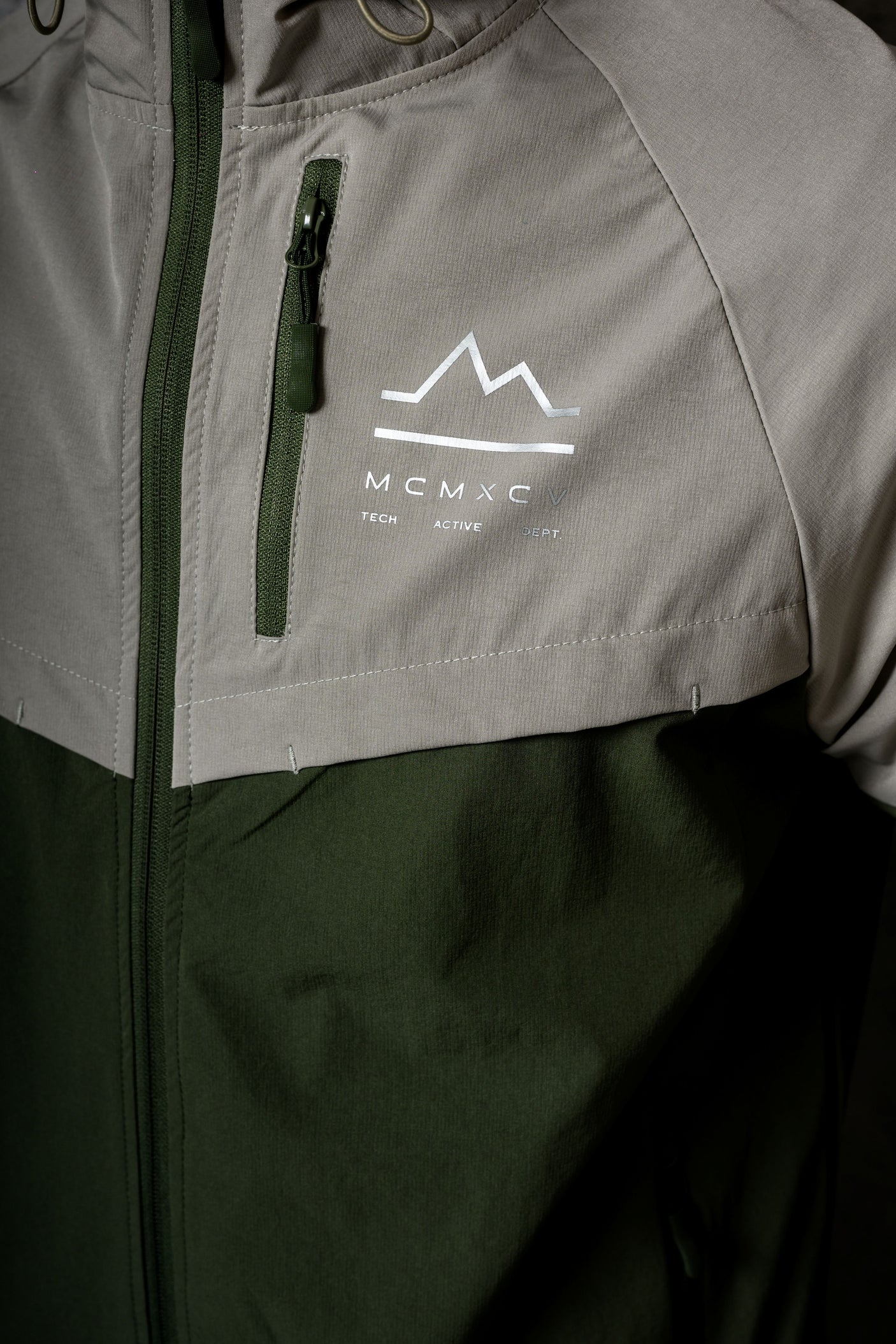 ASCENT WINDBREAKER JACKET - SAGE/STONE