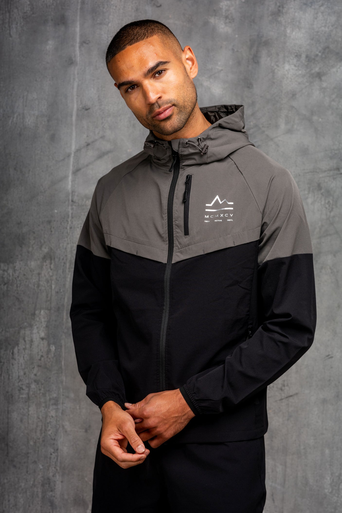 ASCENT WINDBREAKER JACKET - CHARCOAL/BLACK