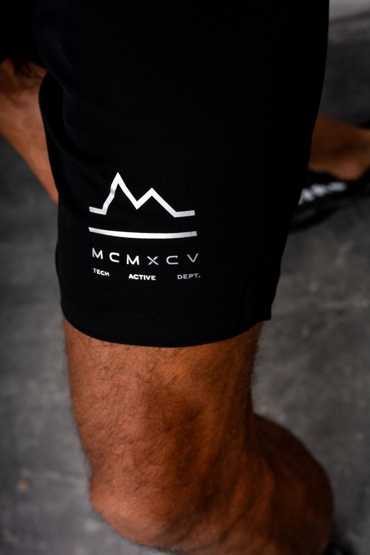 ASCENT SHORTS - BLACK