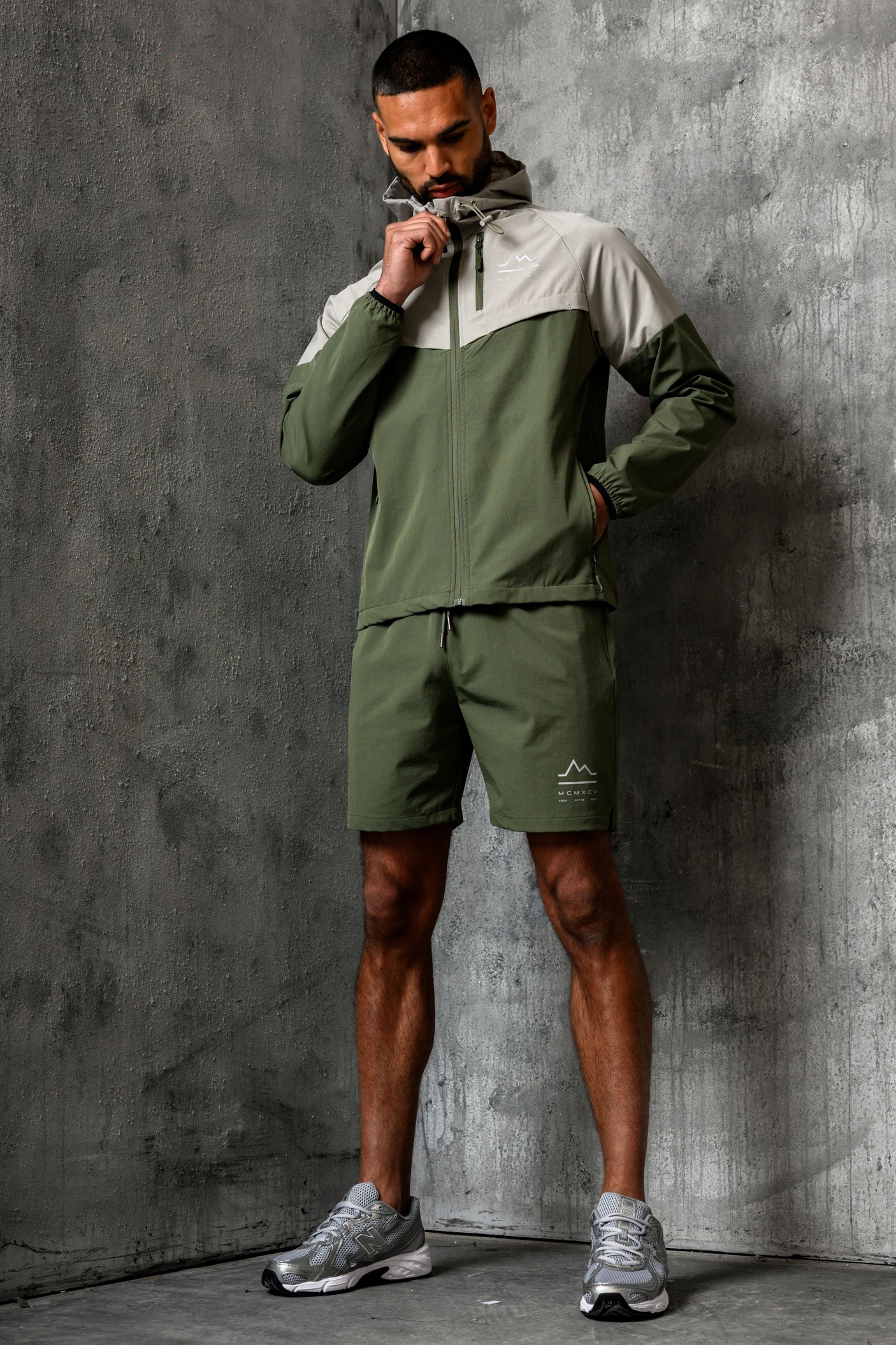 ASCENT SHORTS - SAGE