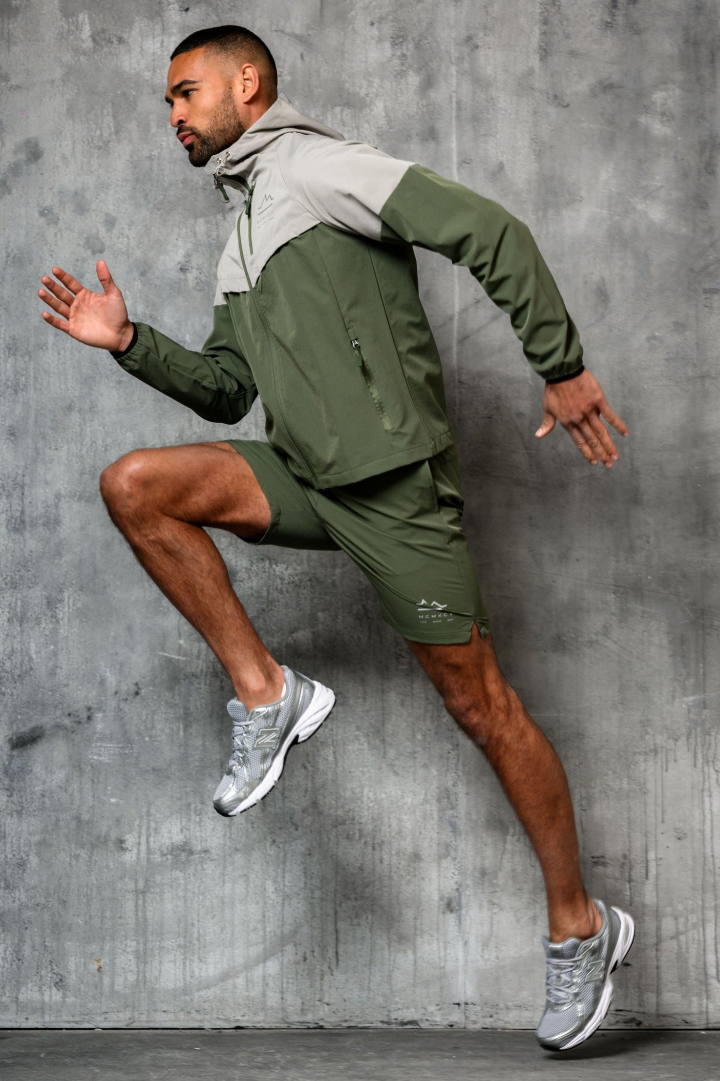 ASCENT WINDBREAKER JACKET - SAGE/STONE