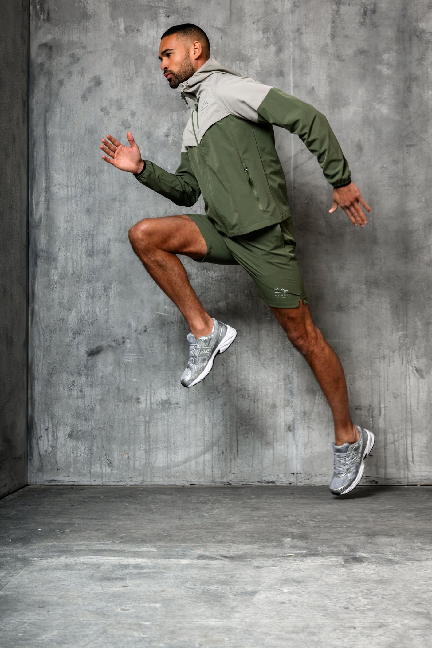 ASCENT WINDBREAKER JACKET & SHORT - SAGE/STONE