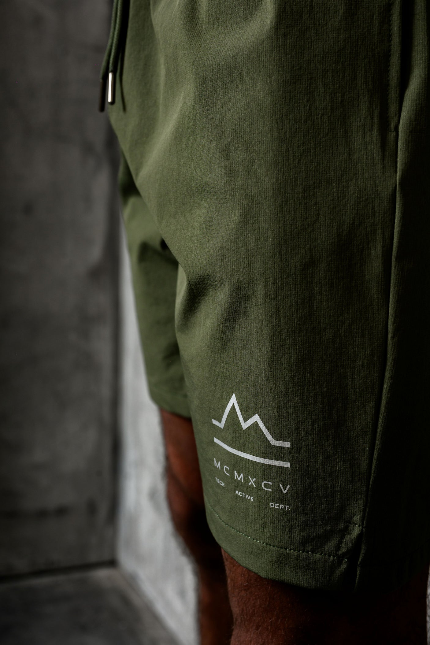 ASCENT SHORTS - SAGE