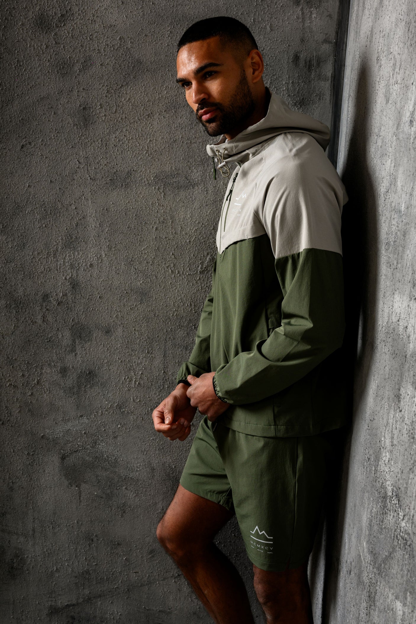 ASCENT WINDBREAKER JACKET - SAGE/STONE