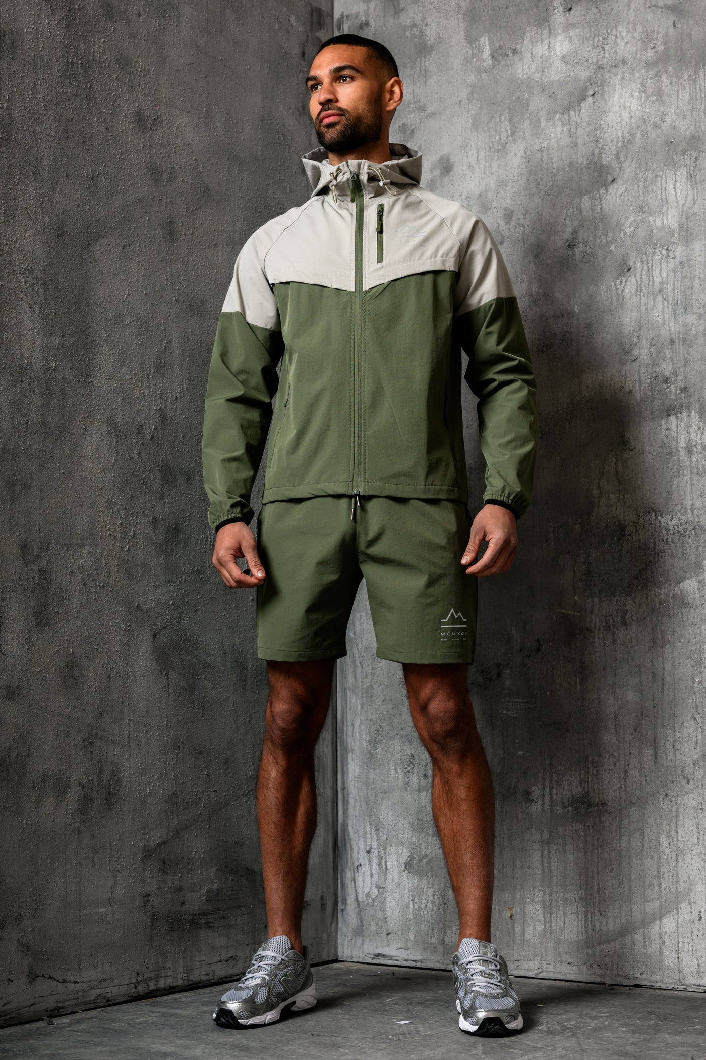 ASCENT WINDBREAKER JACKET - SAGE/STONE