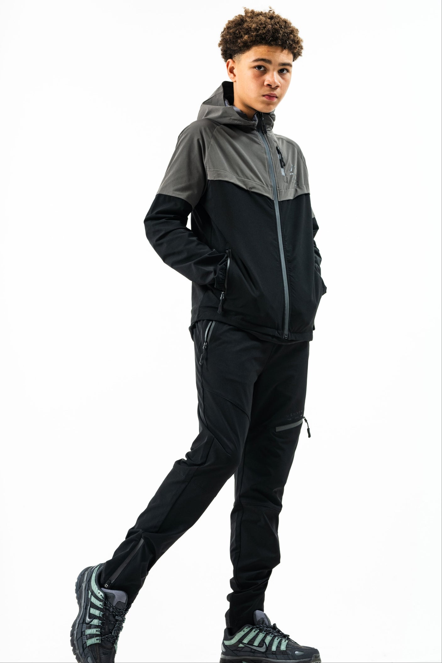 ASCENT JUNIOR TECH TRACKSUIT- CHARCOAL/BLACK