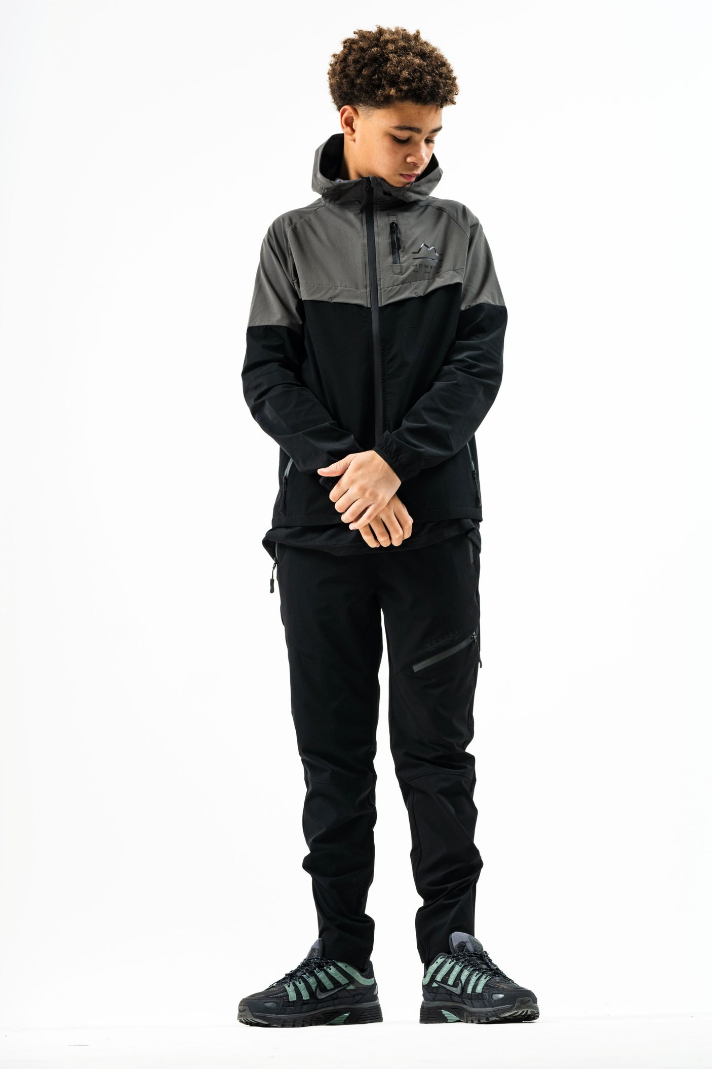 ASCENT JUNIOR TECH TRACKSUIT- CHARCOAL/BLACK
