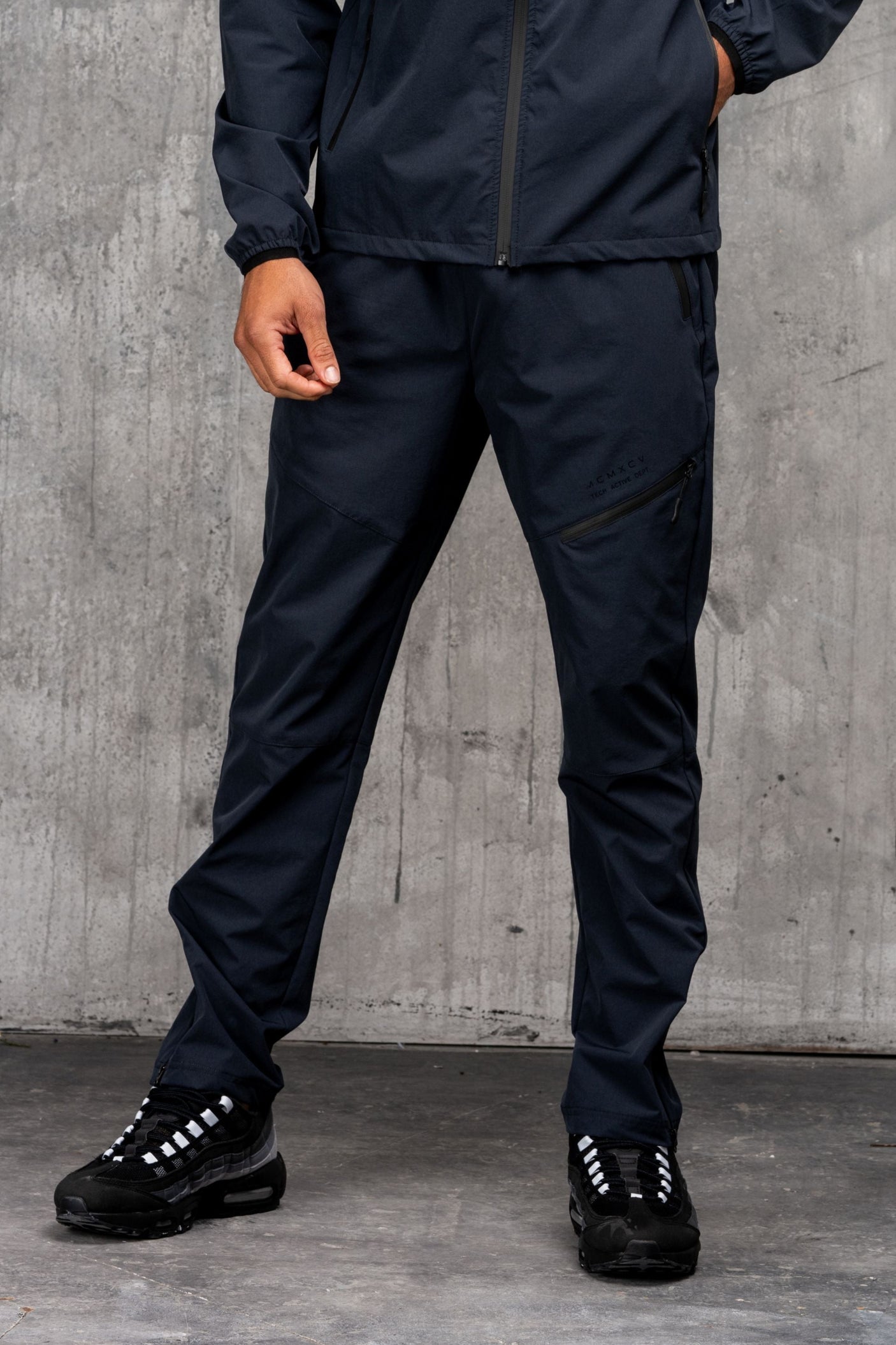ASCENT V2 TECH PANT - OMBRE GREY