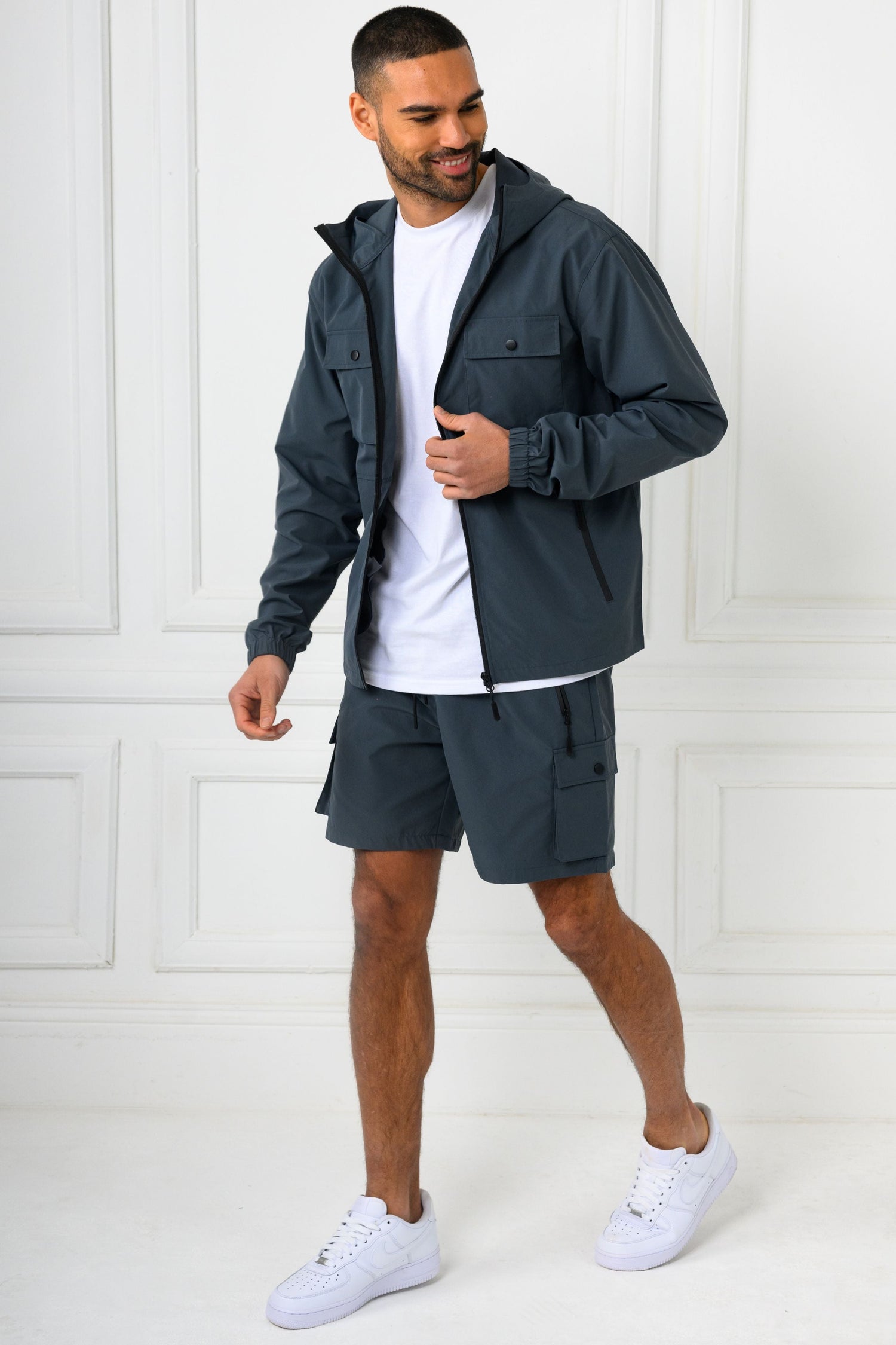 AVENTUS SHORTS - CHARCOAL