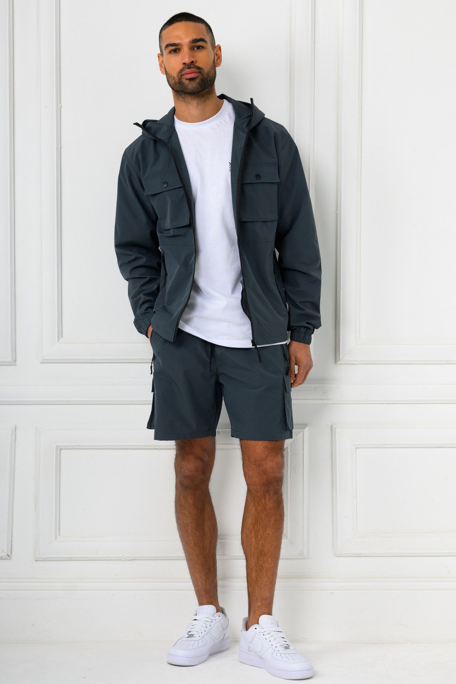 AVENTUS SHORTS - CHARCOAL