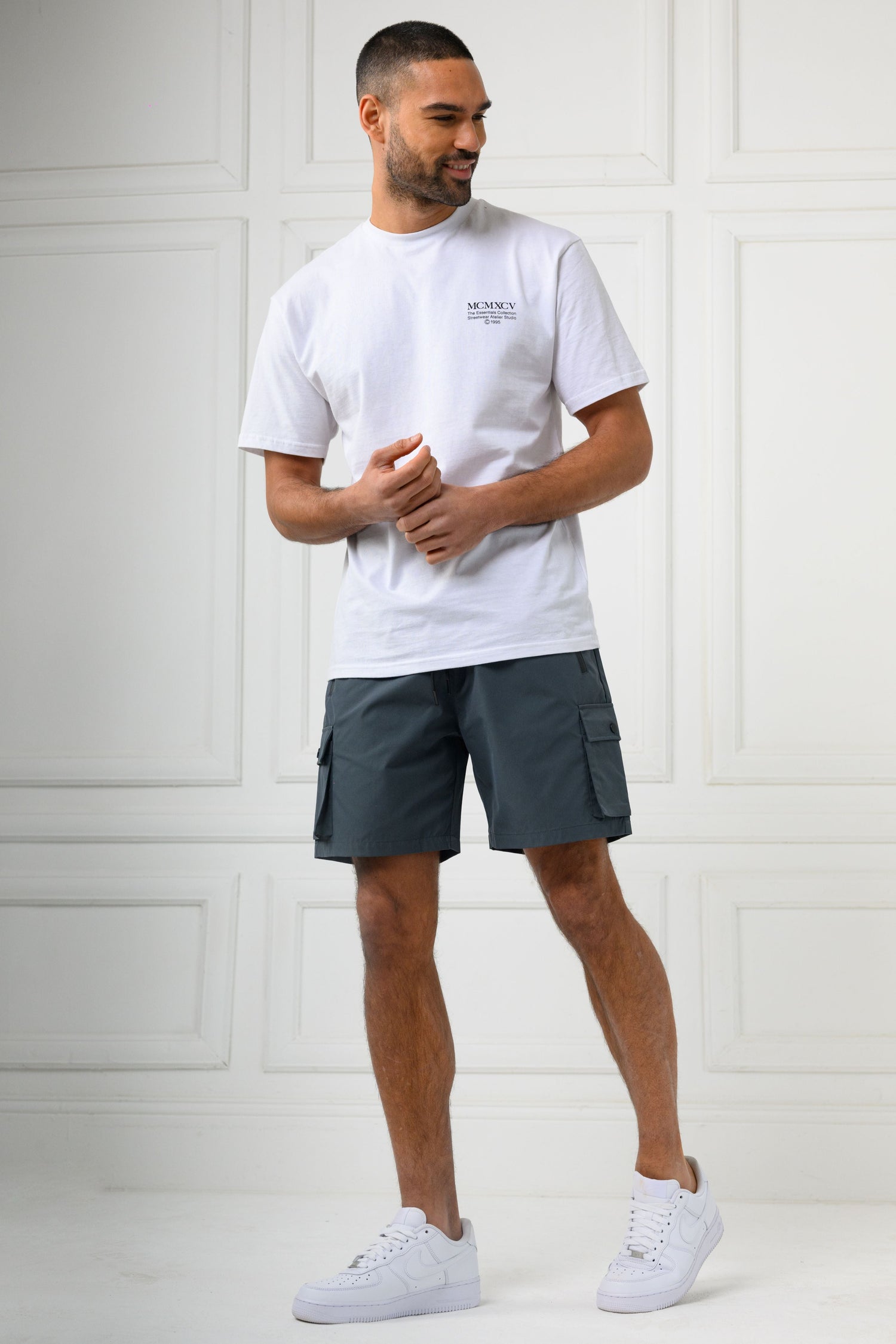 AVENTUS SHORTS - CHARCOAL