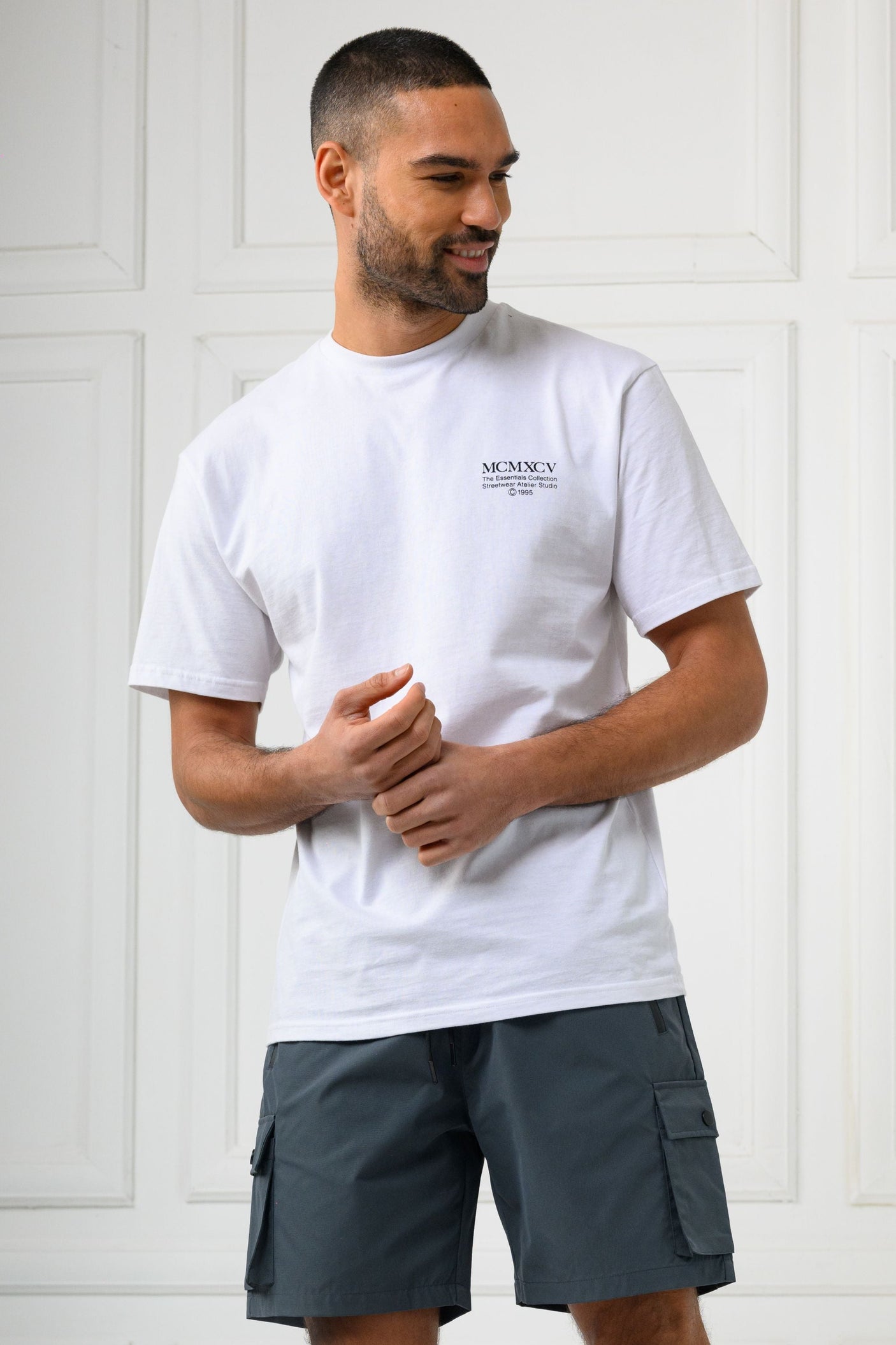 ESSENTIAL T-SHIRT - WHITE