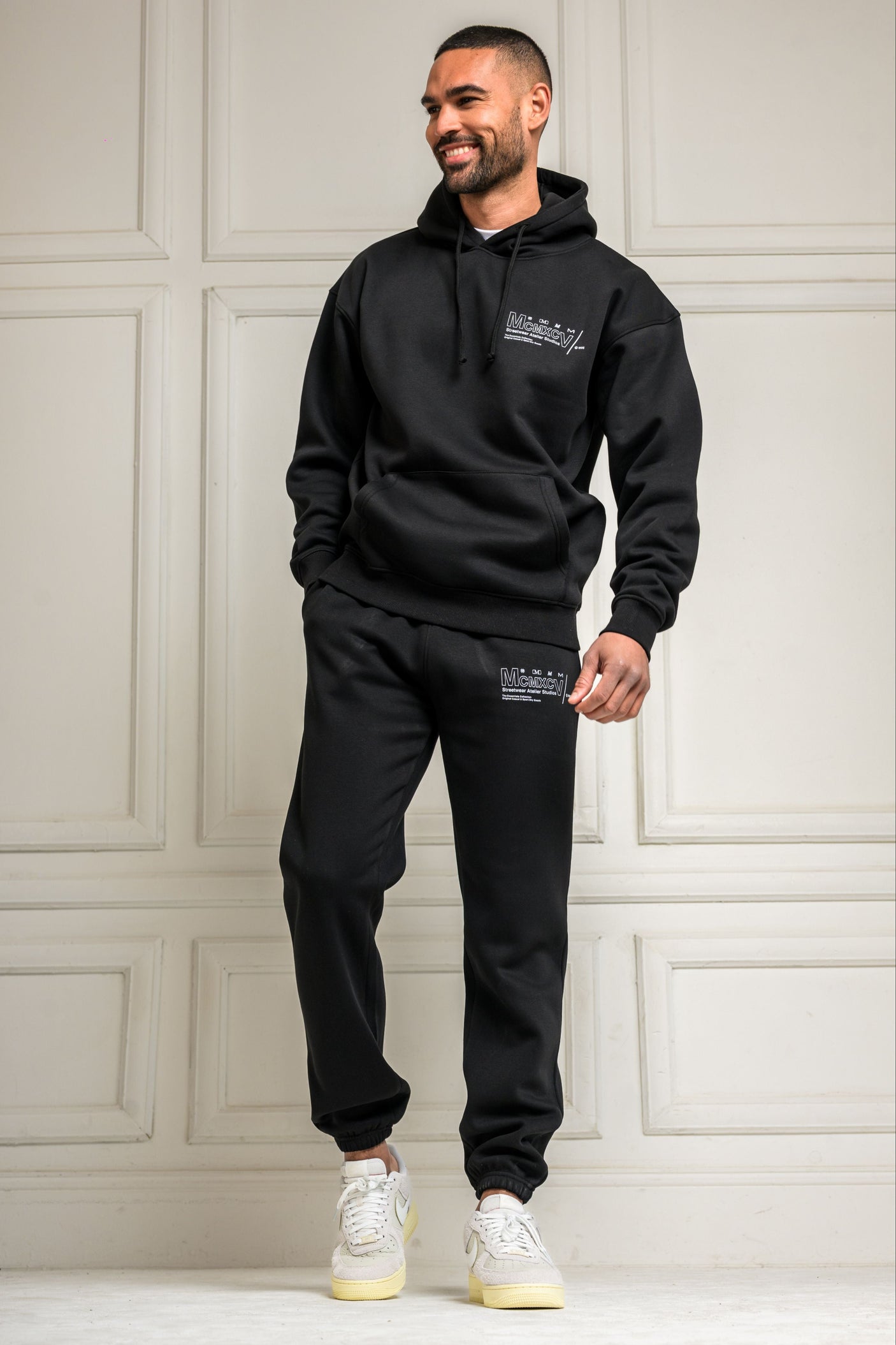 COBRA JOGGERS - BLACK