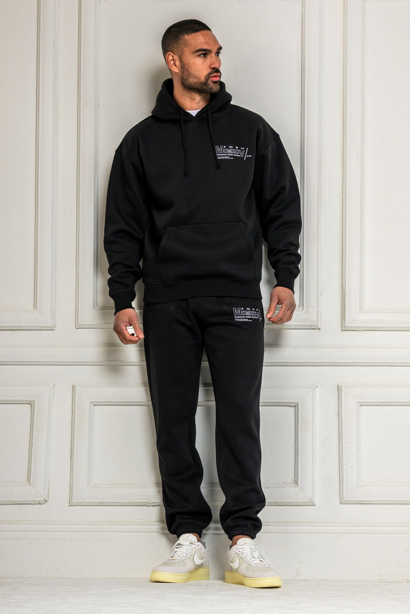 COBRA JOGGERS - BLACK