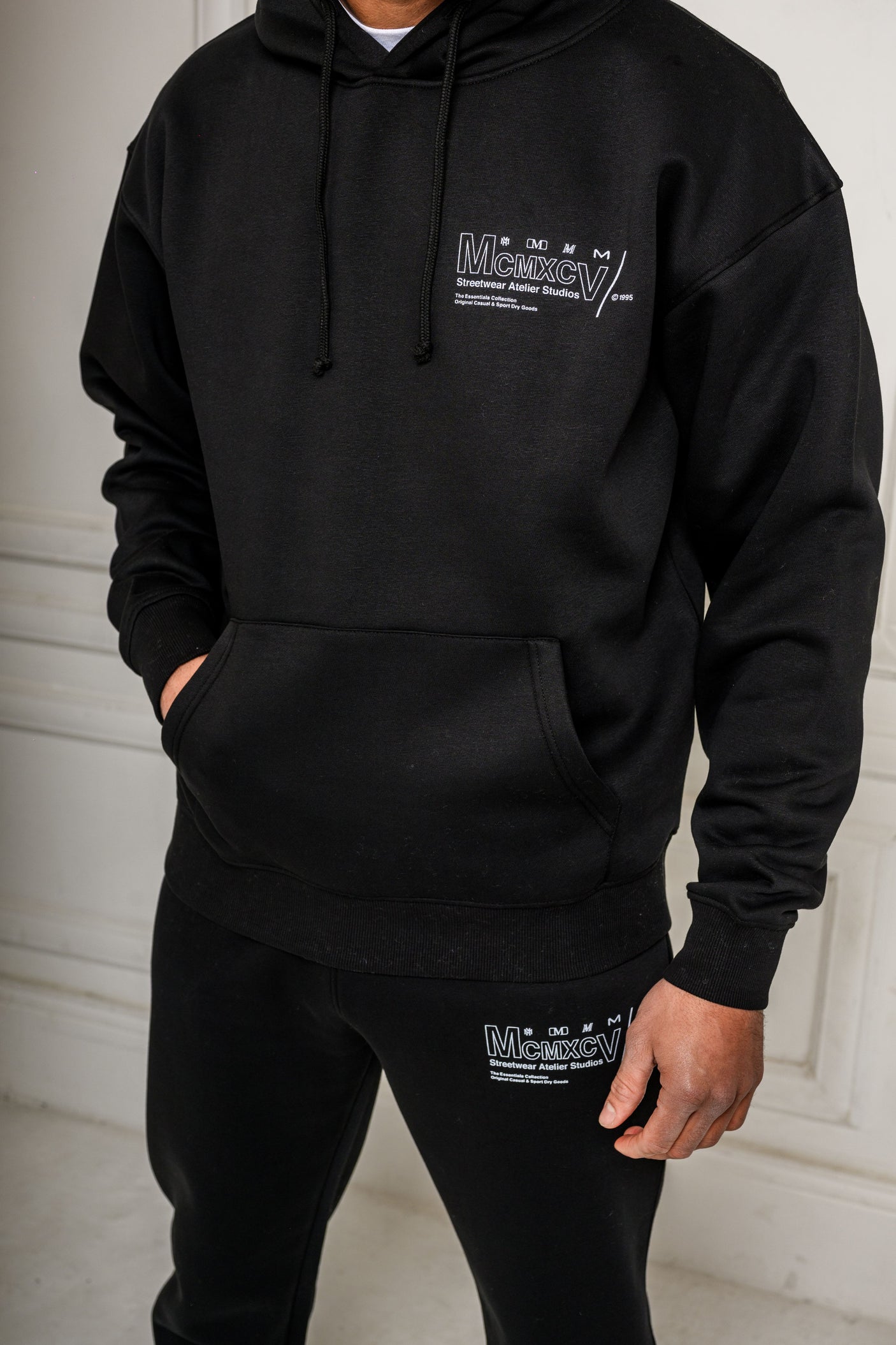 COBRA JOGGERS - BLACK