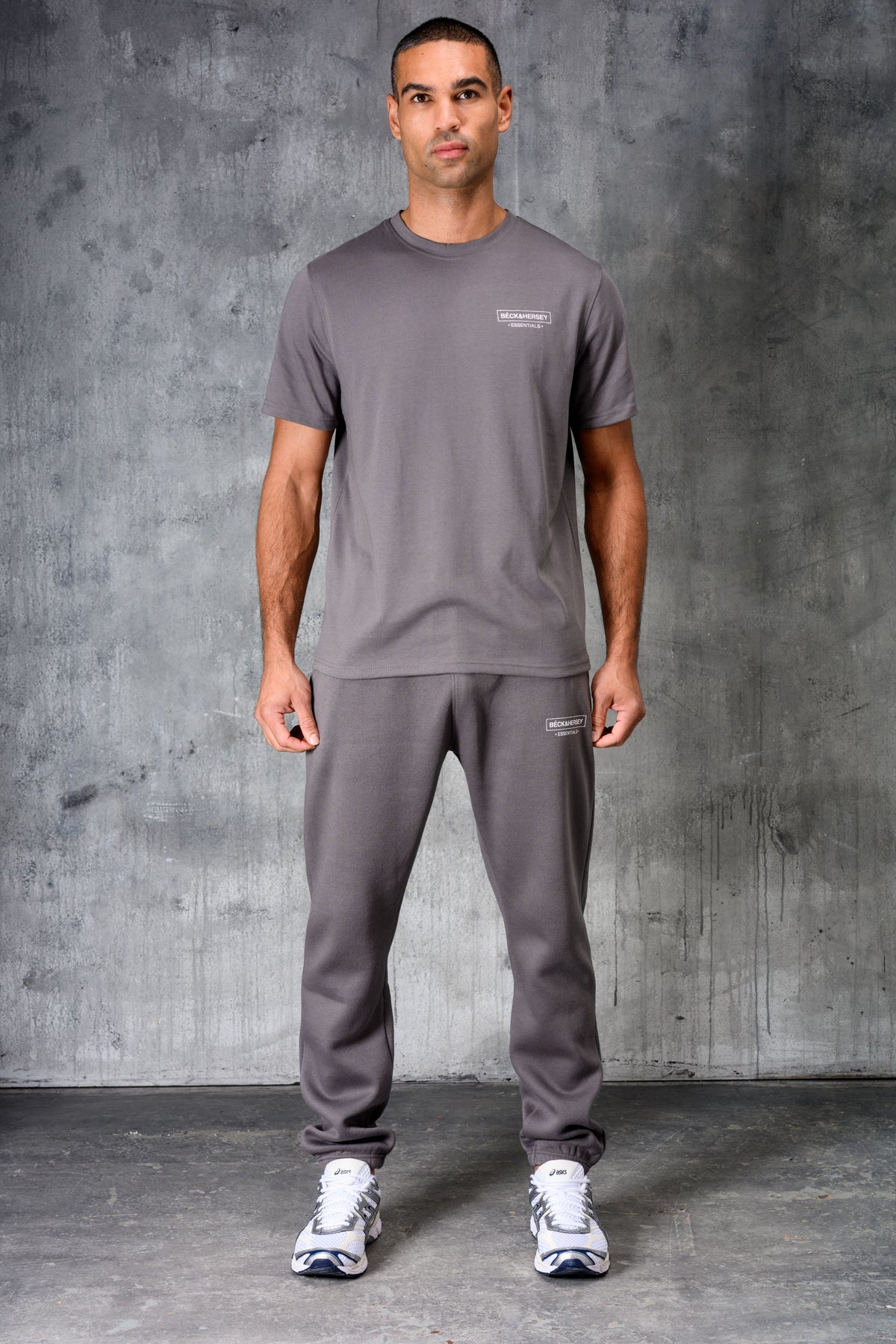 ESSENTIALS HOODY TEE & JOGGER SET - CHARCOAL