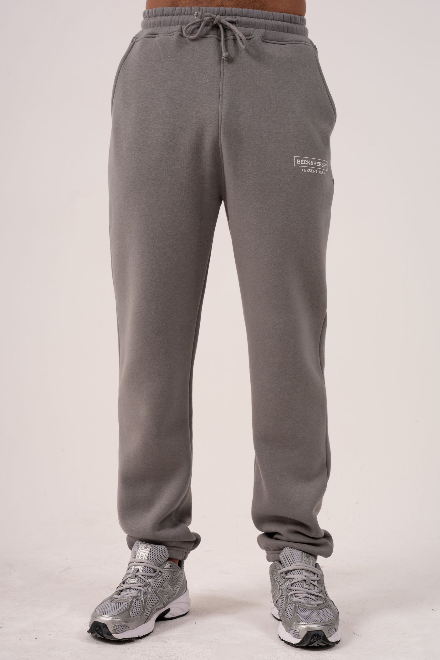 ESSENTIAL JOGGERS - LAVA