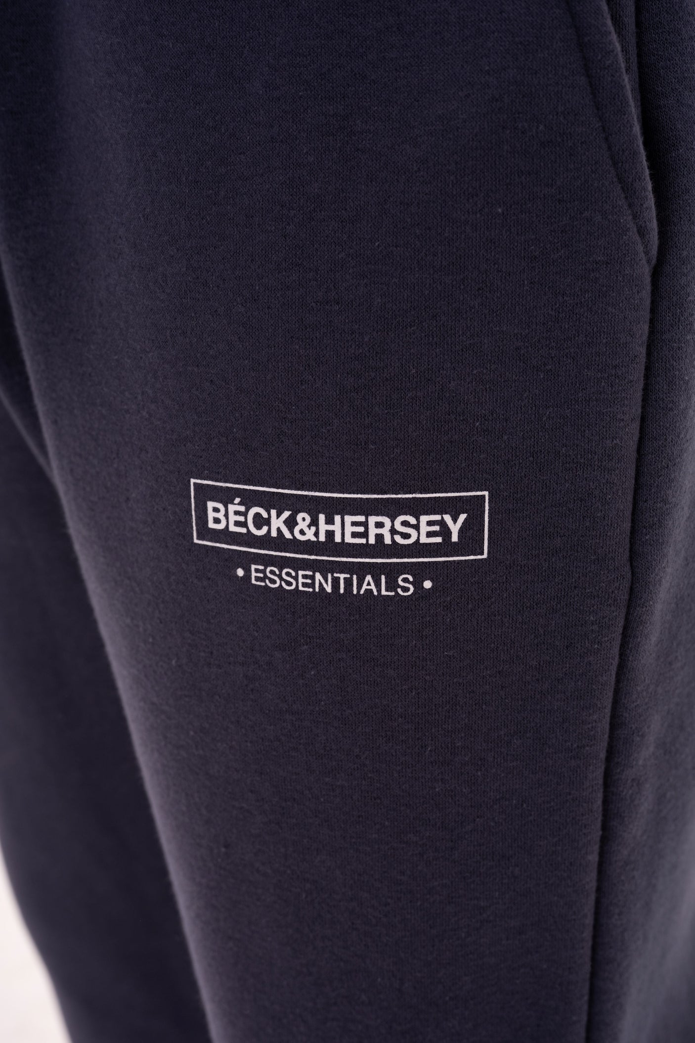 ESSENTIAL JOGGERS - NAVY