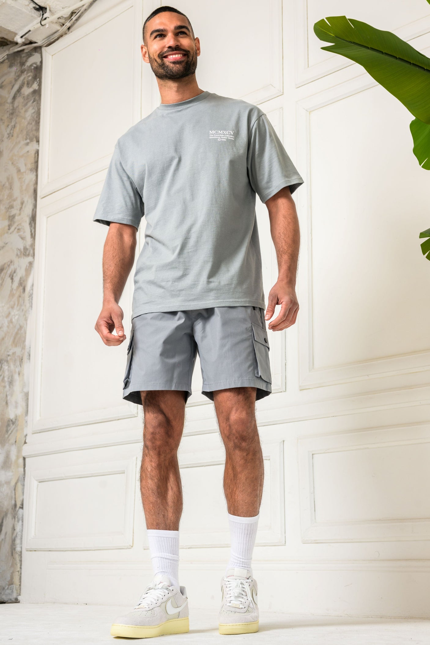 ESSENTIAL T-SHIRT - LAVA GREY