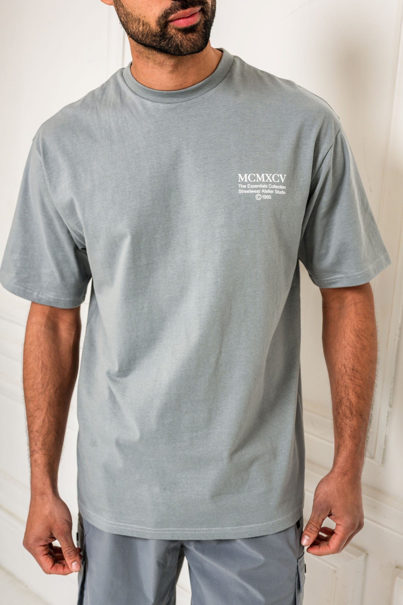 ESSENTIAL T-SHIRT - LAVA GREY