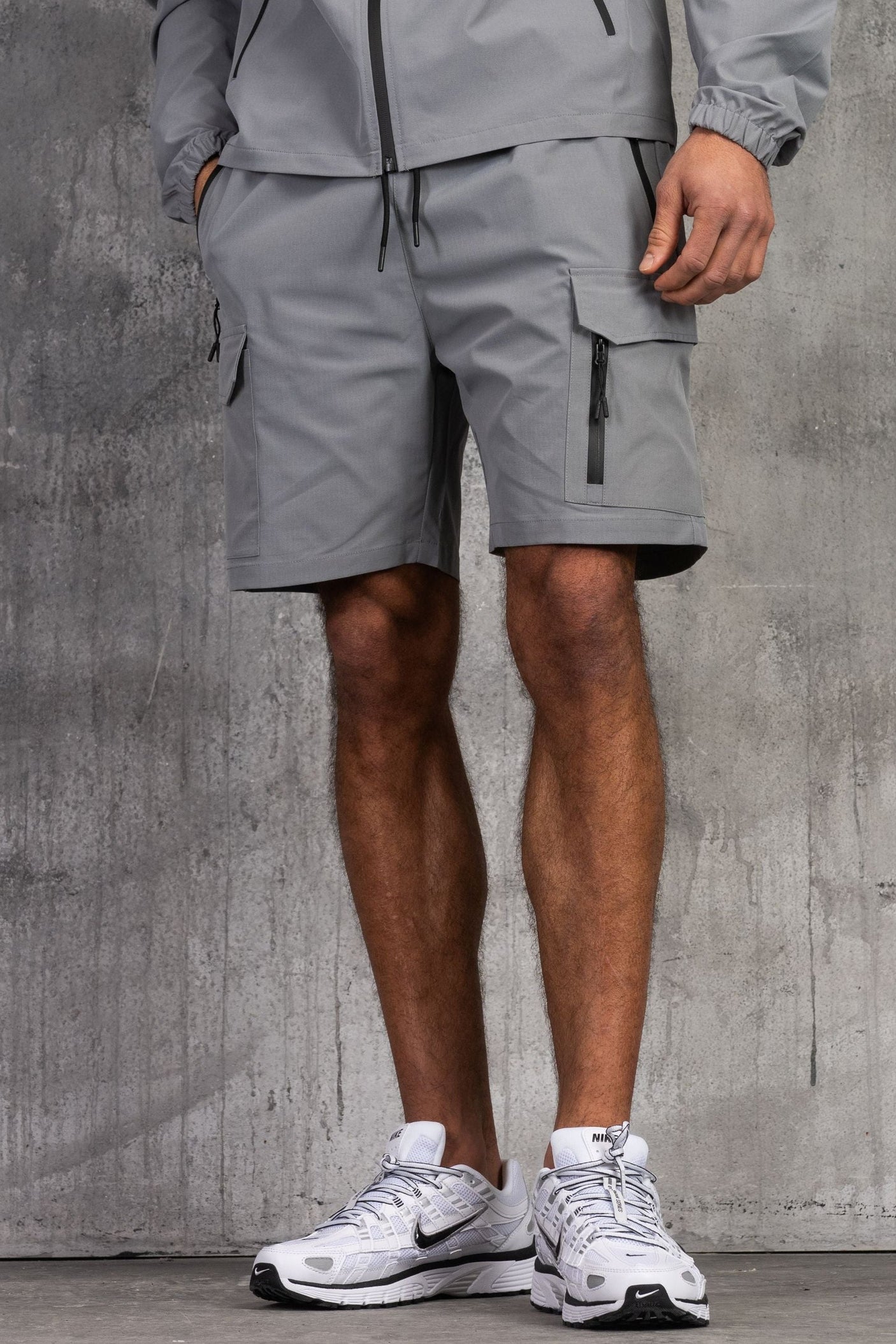 FALCON SHORT - GREY