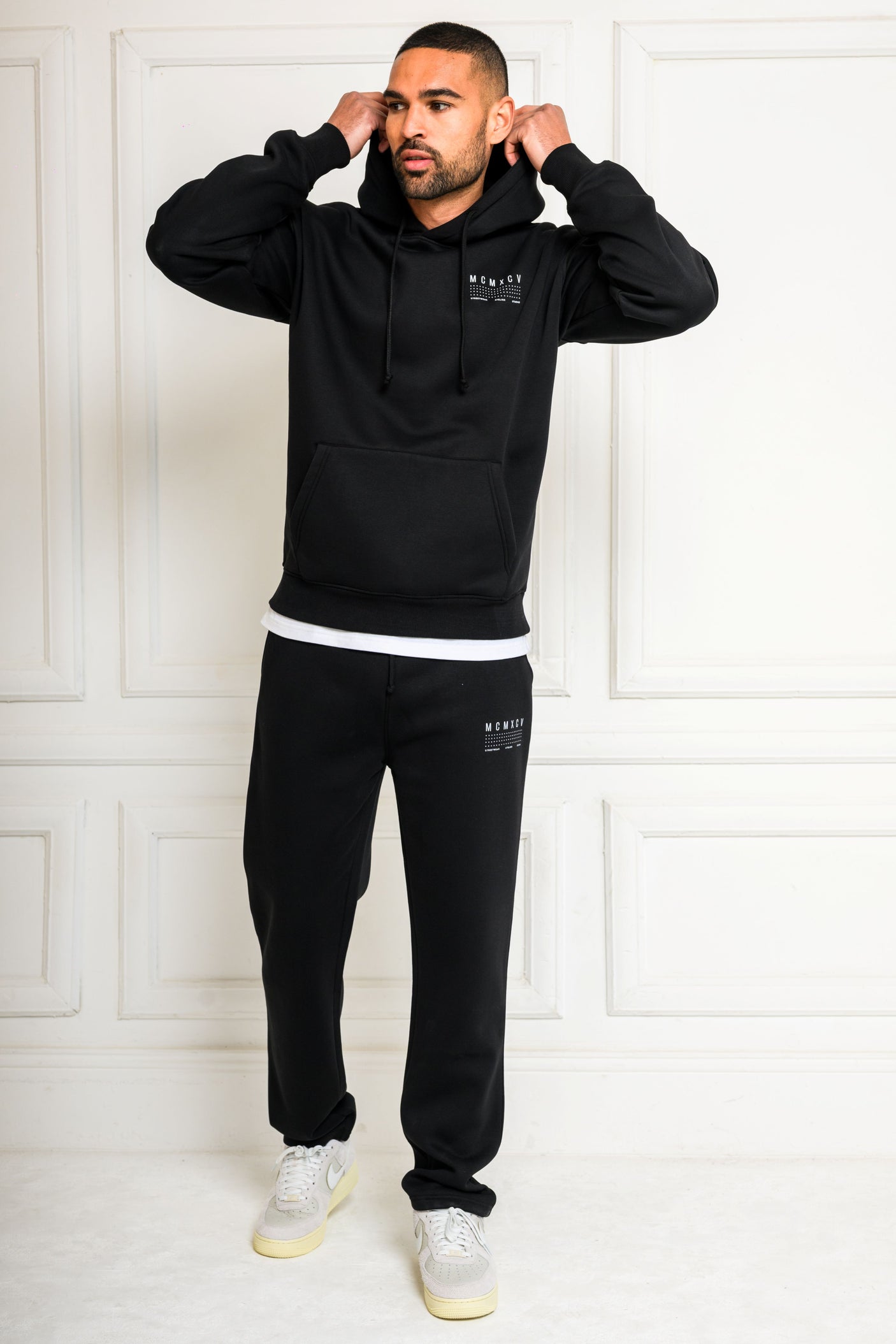 FENTON STRAIGHT LEG JOGGERS - BLACK