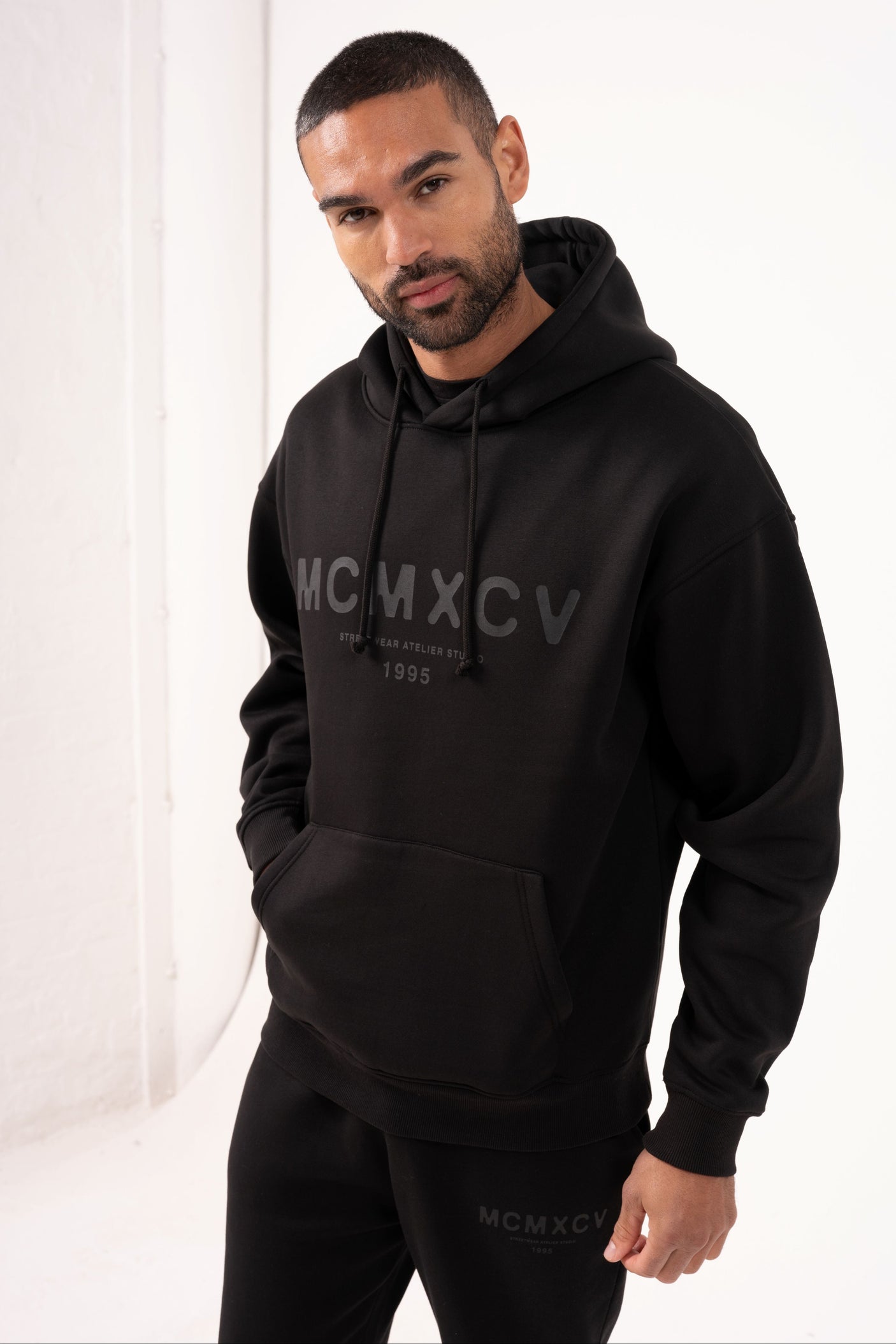 GAMBIT TRACKSUIT - BLACK