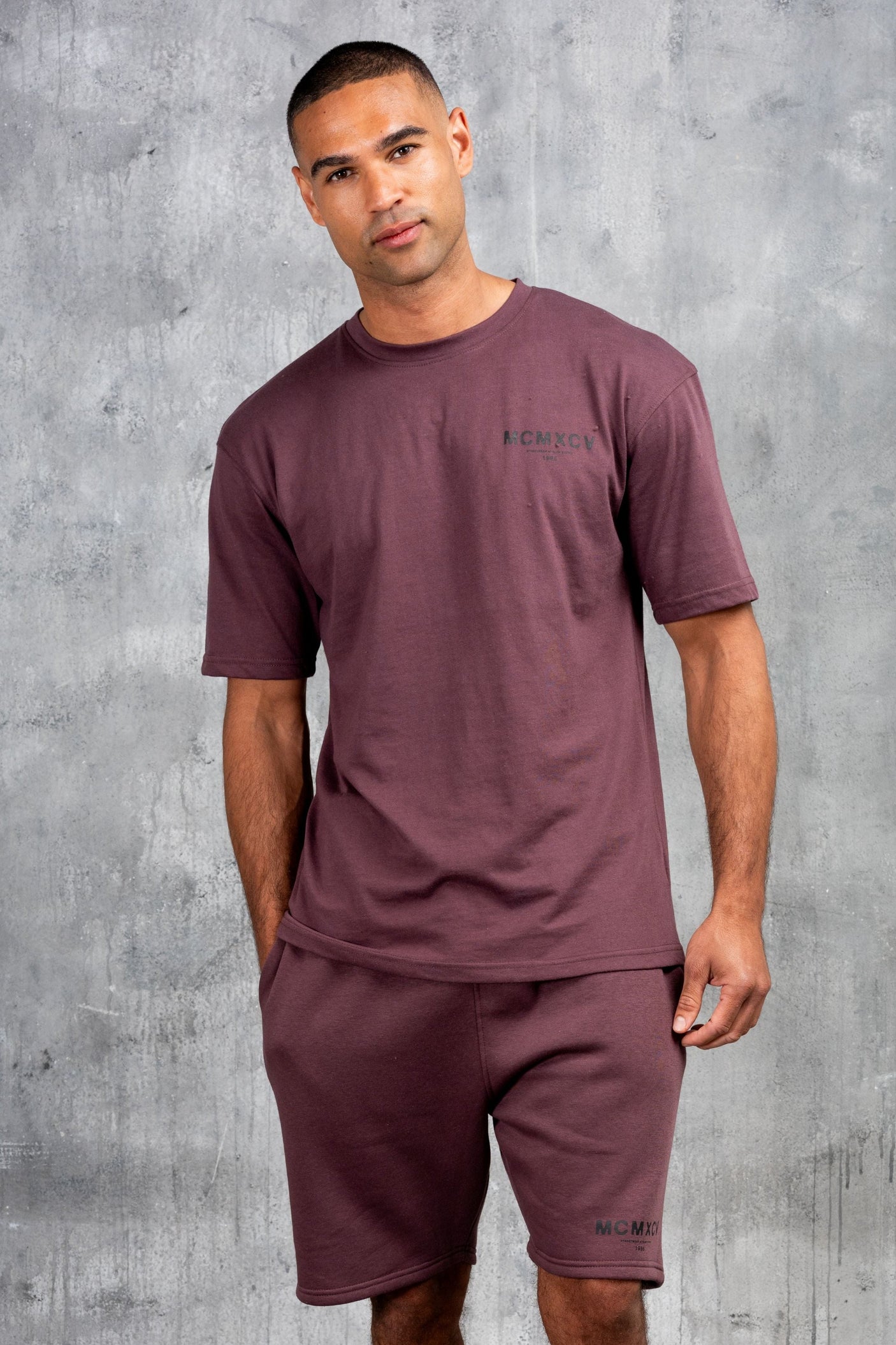 GAMBIT TEE - CLARET