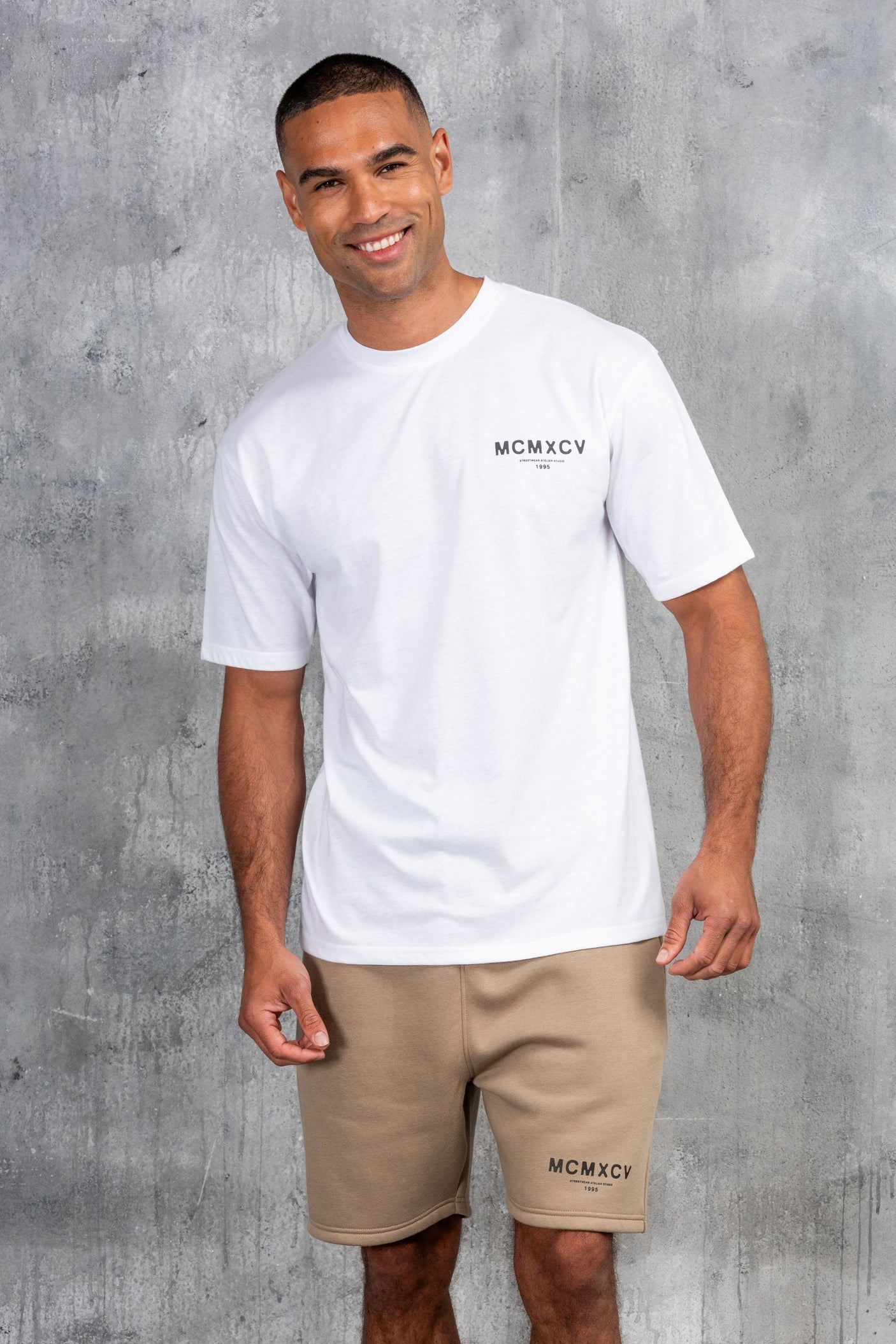 GAMBIT TEE - STONE