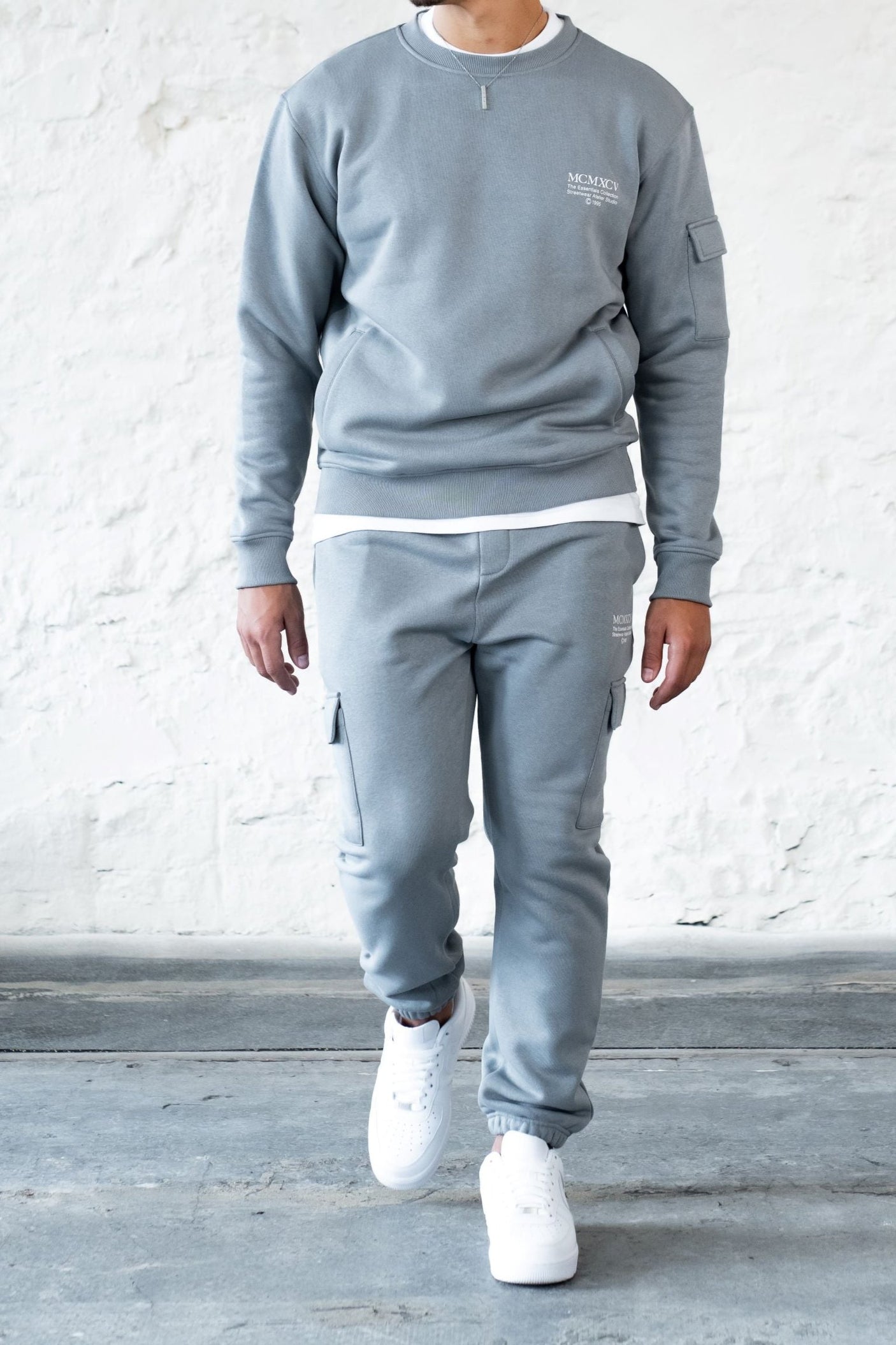 INTEGER CREW - LAVA GREY