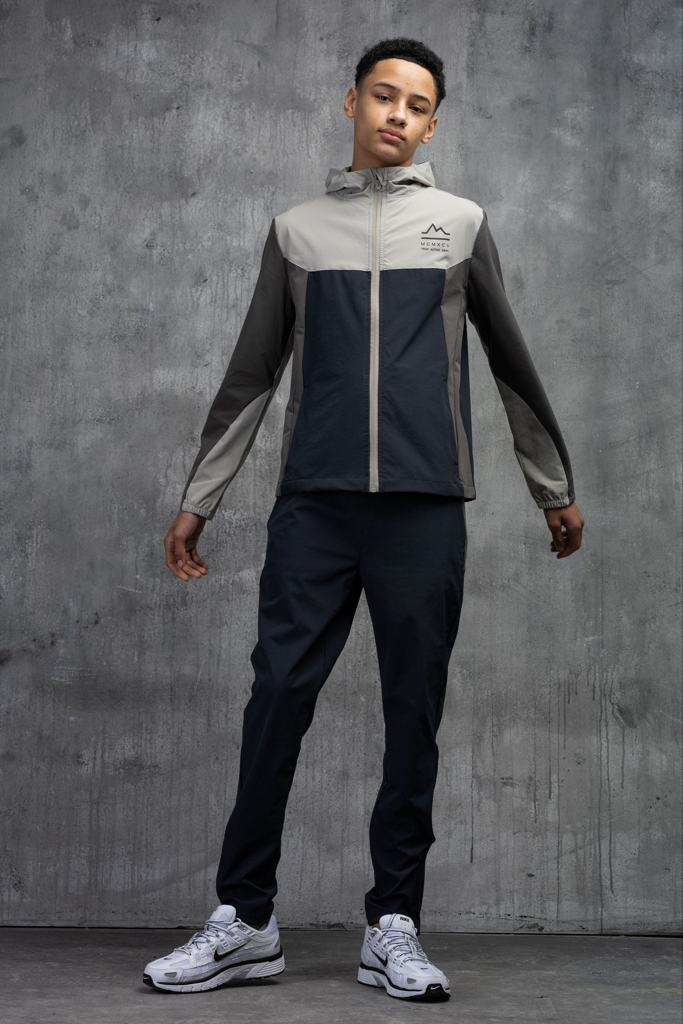 PULSE JUNIOR TECH TRACKSUIT- STONE/OMBRE/CHARCOAL