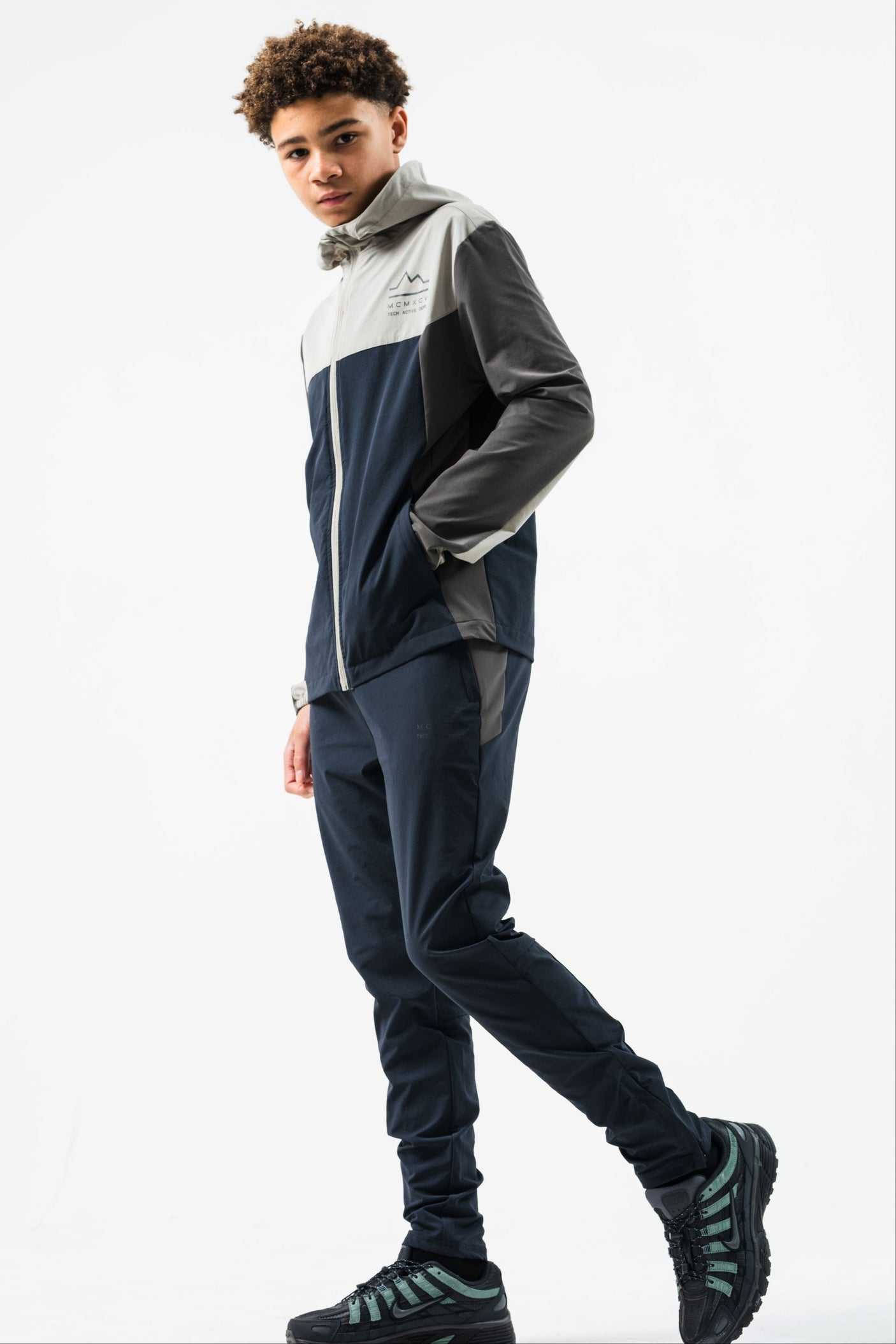 PULSE JUNIOR TECH TRACKSUIT- STONE/OMBRE/CHARCOAL