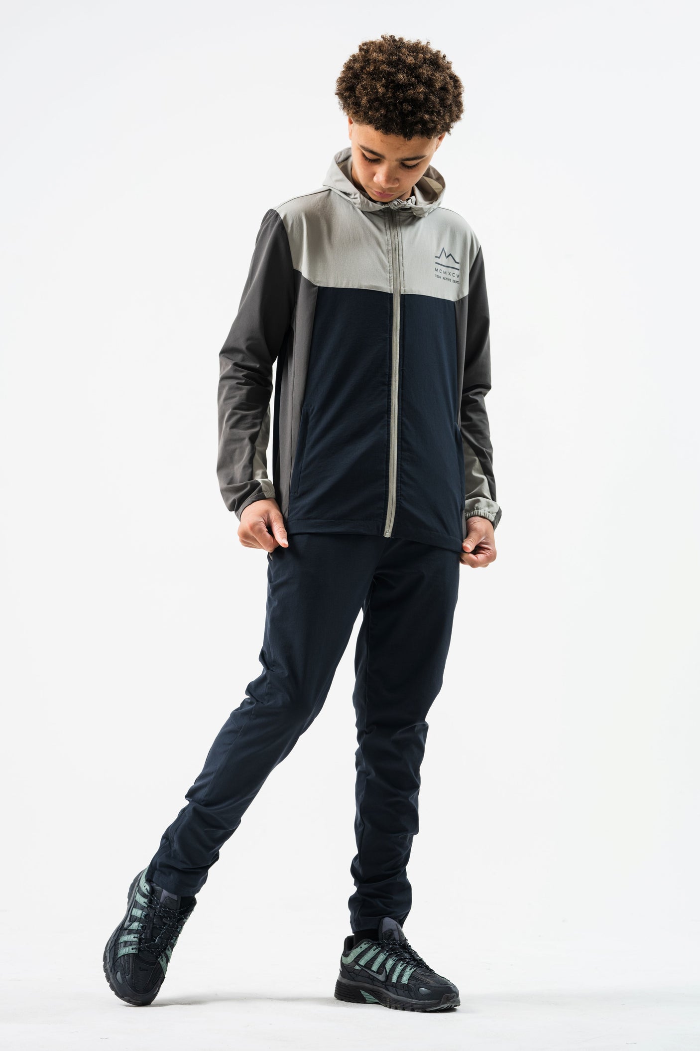 PULSE JUNIOR TECH TRACKSUIT- STONE/OMBRE/CHARCOAL