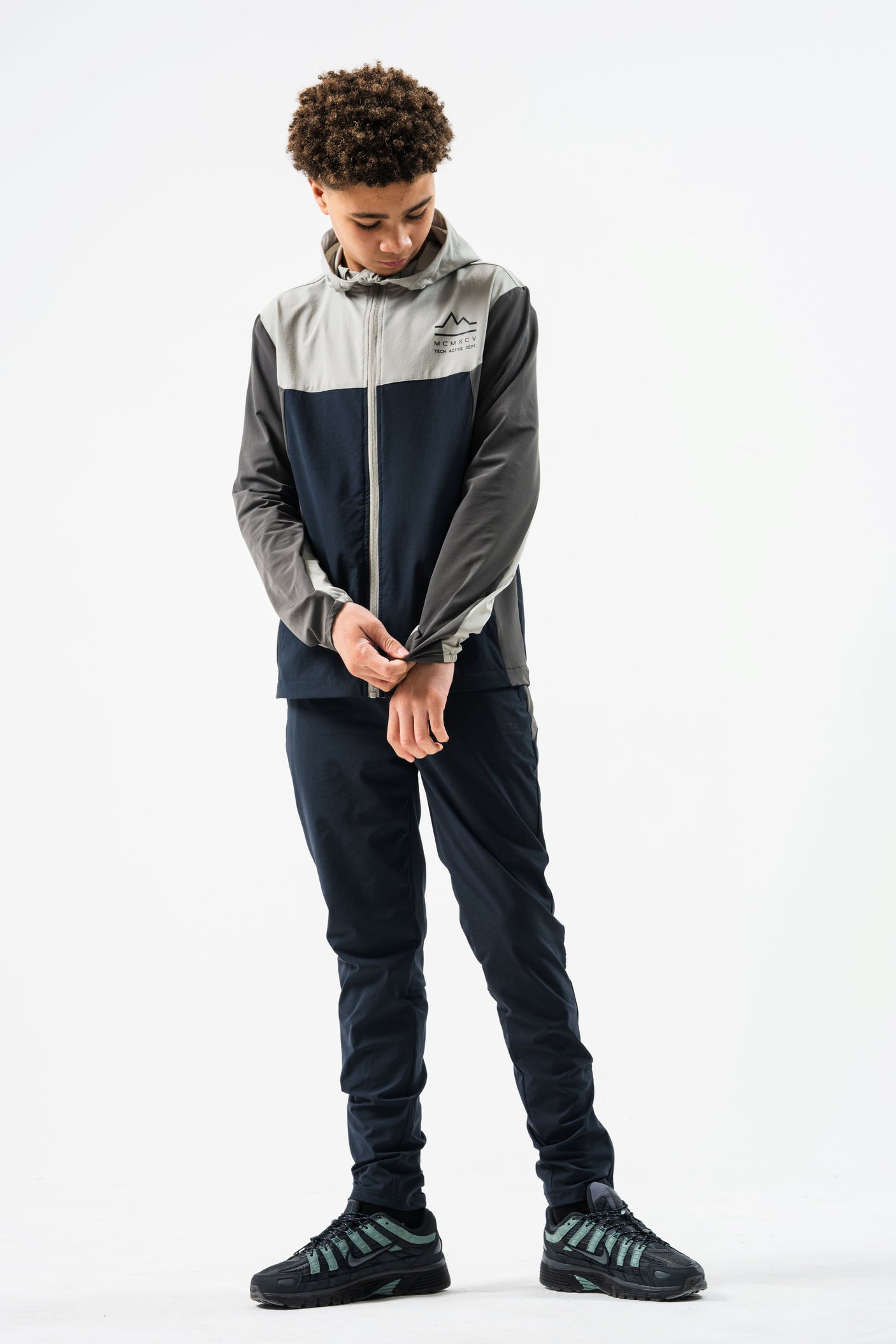 PULSE JUNIOR TECH TRACKSUIT- STONE/OMBRE/CHARCOAL