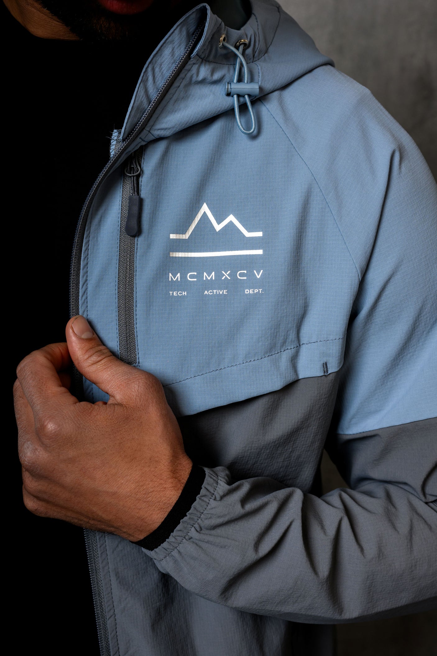 RAPELL WINDBREAKER JACKET - SKY/GREY