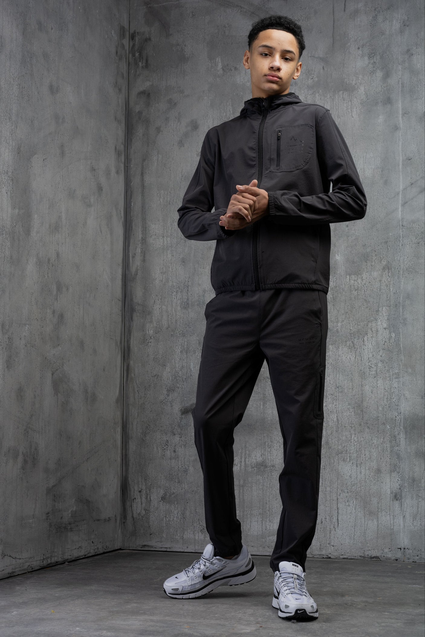 STEALTH JUNIOR TECH TRACKSUIT- CHARCOAL