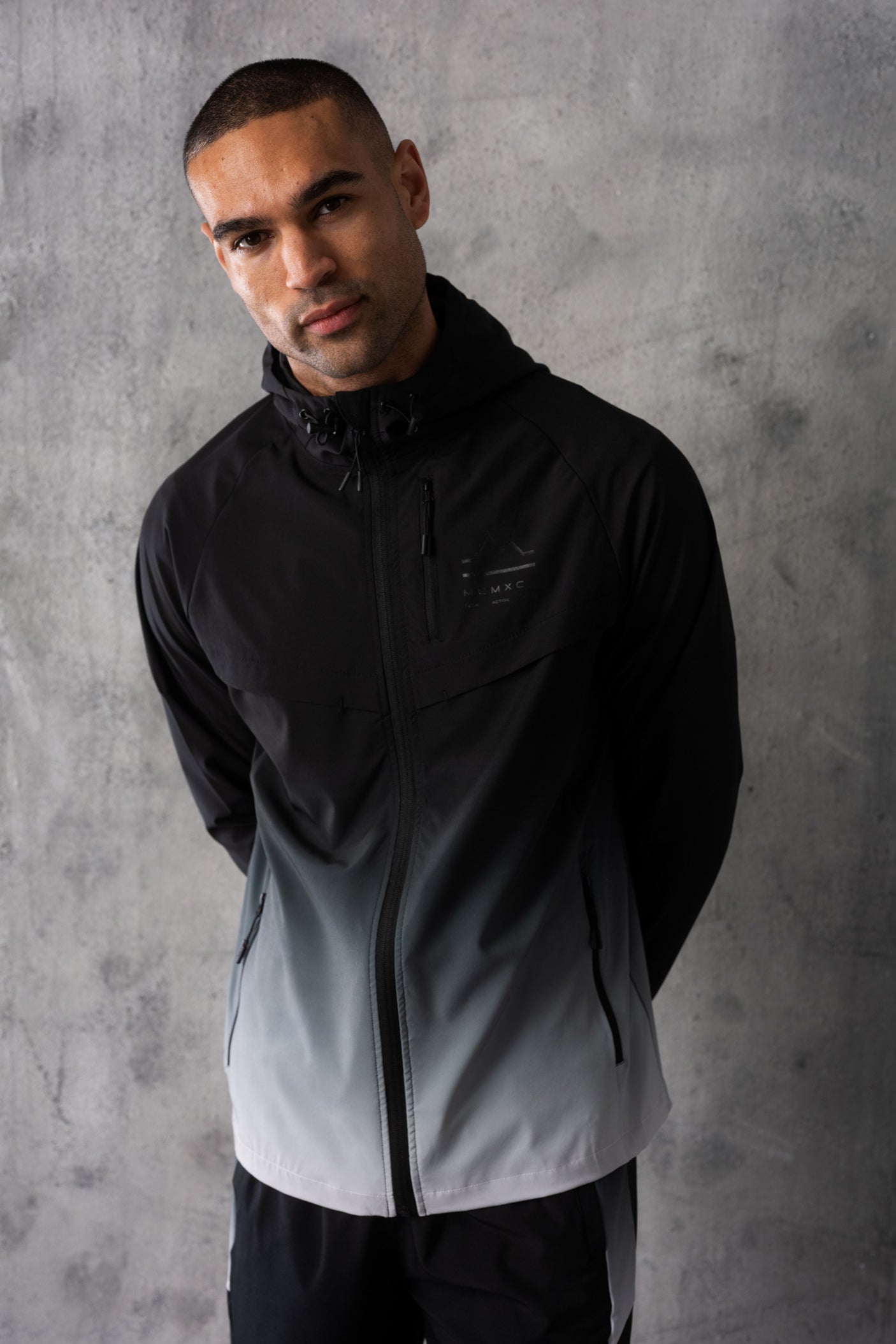 SURGE WINDBREAKER JACKET - SILVER/BLACK