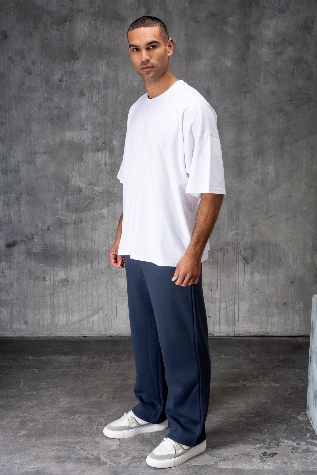 BOX FIT T-SHIRT - WHITE