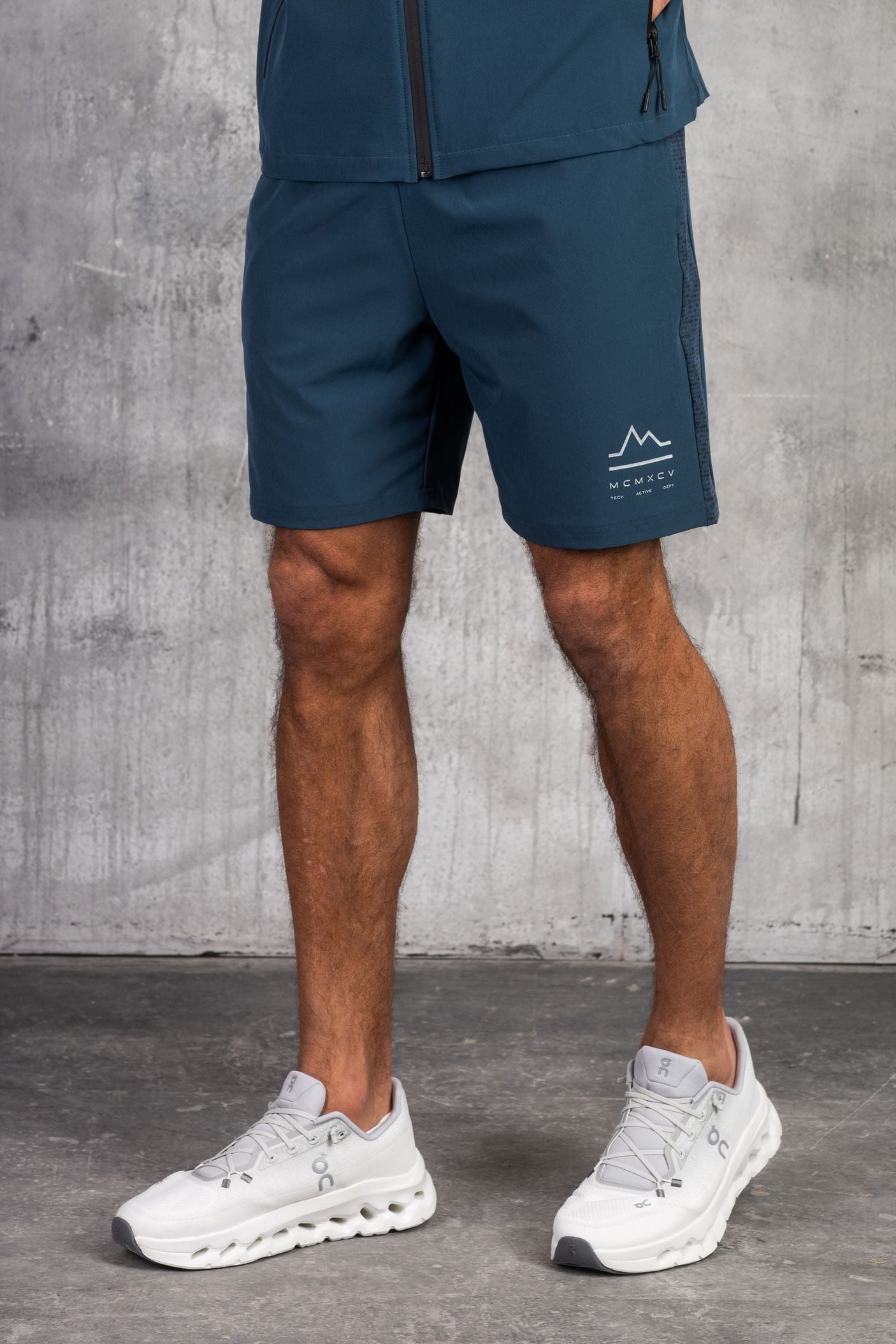 VICTORY TECH SHORT - DK PETROL