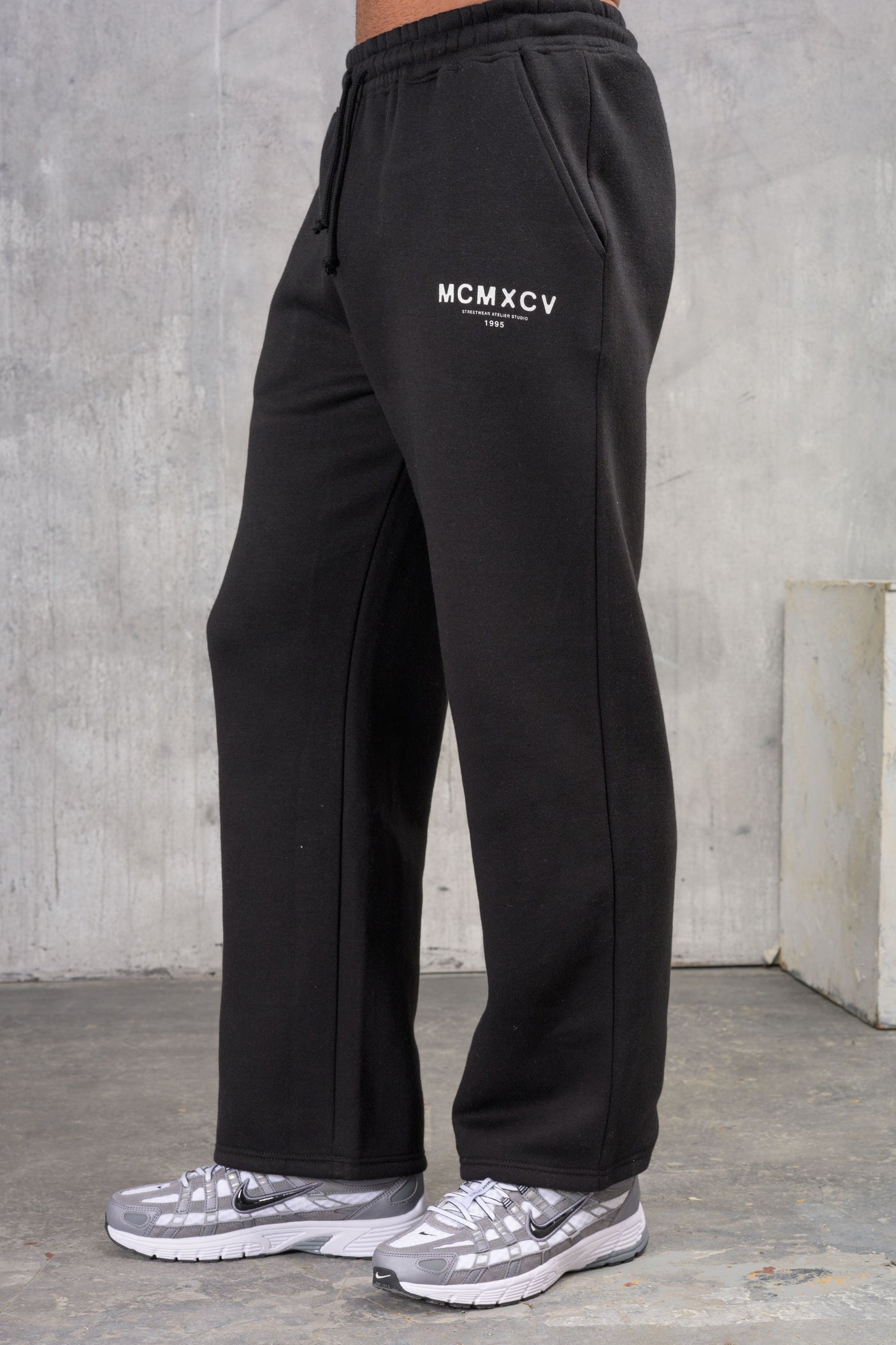 ZEUS VARSITY JACKET & OPEN JOGGER - BLACK