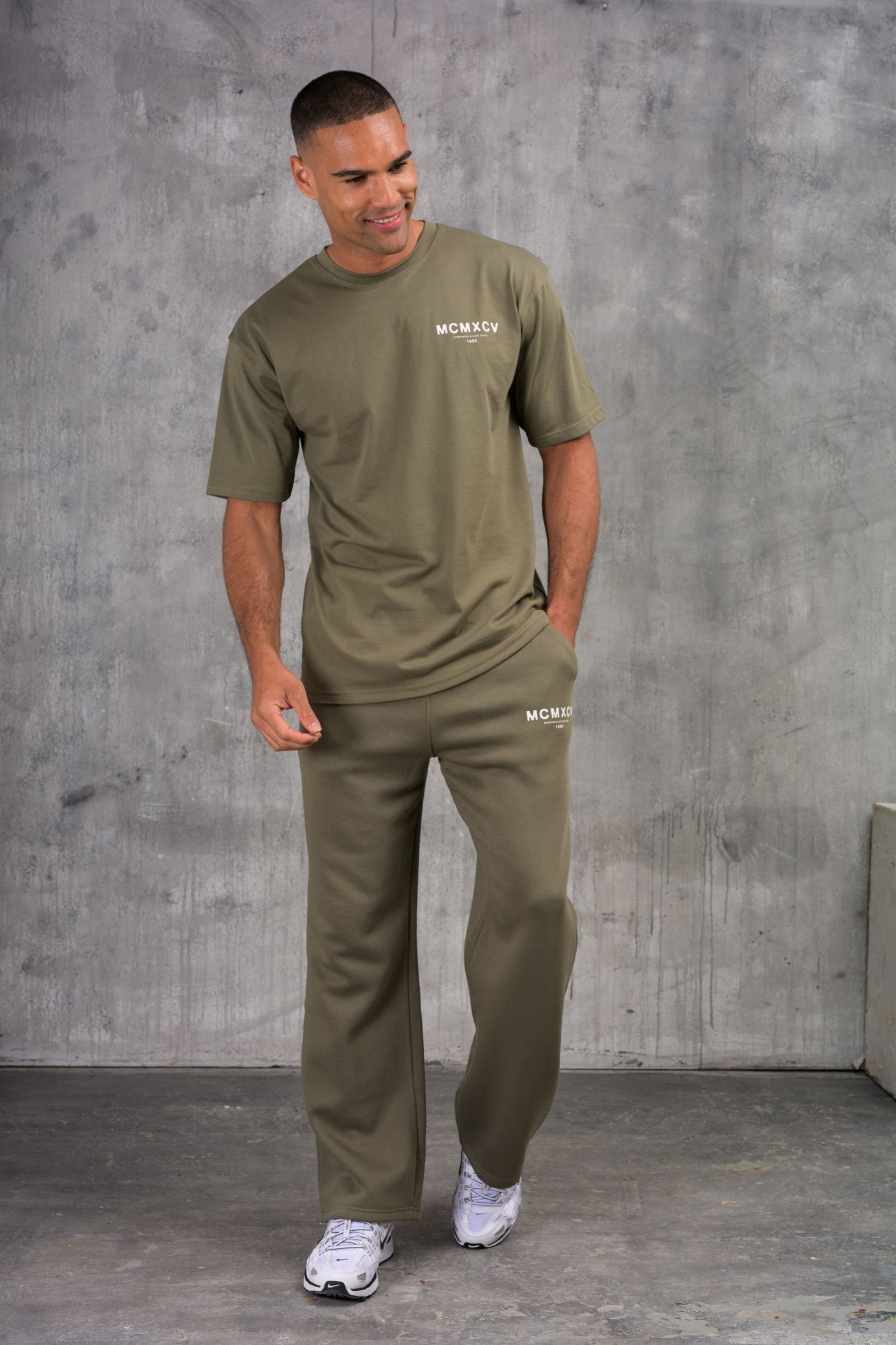 ZEUS TEE & OPEN JOGGER SET - KHAKI