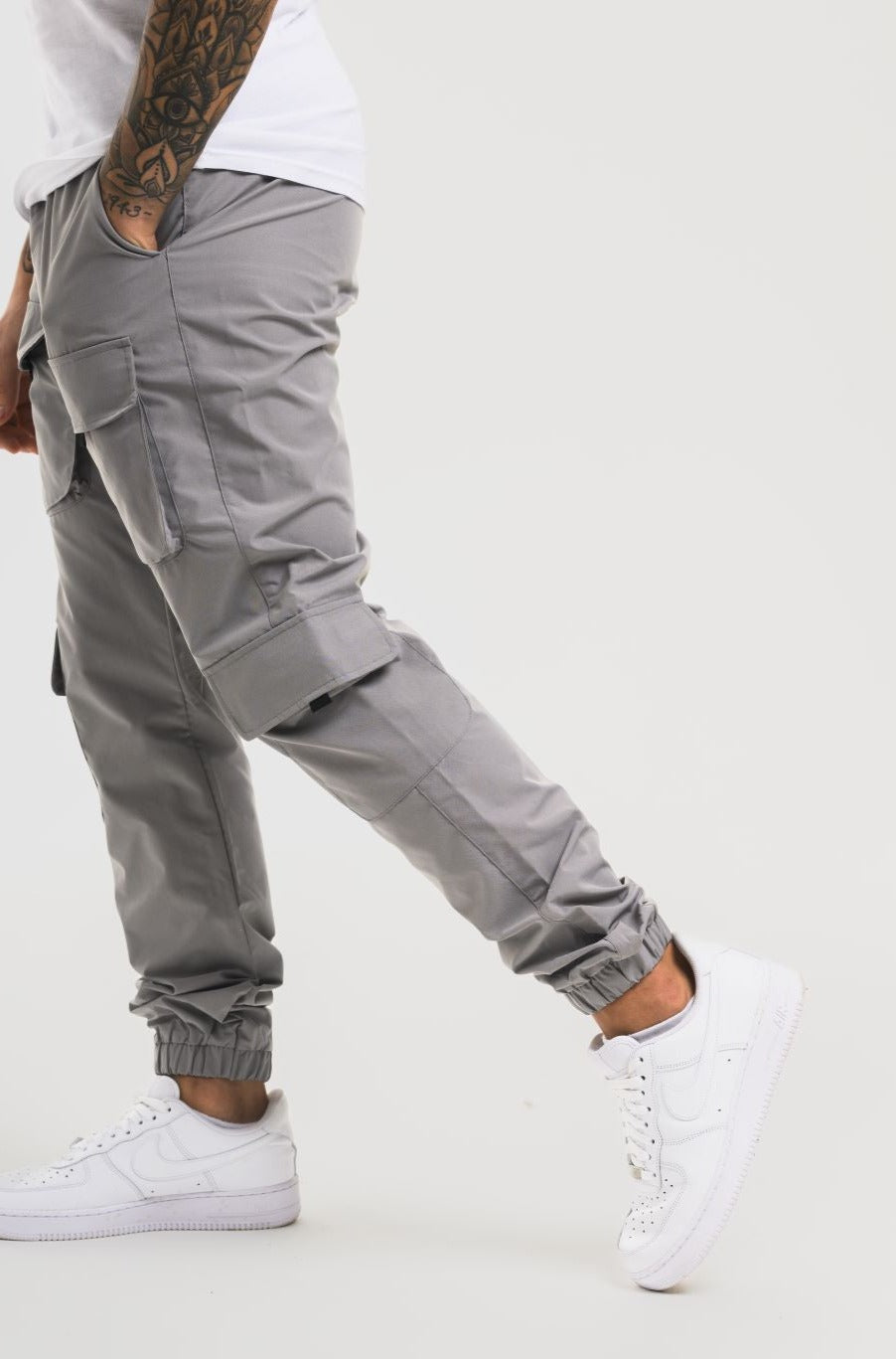 DIVISION V2 CARGO PANTS - LAVA GREY